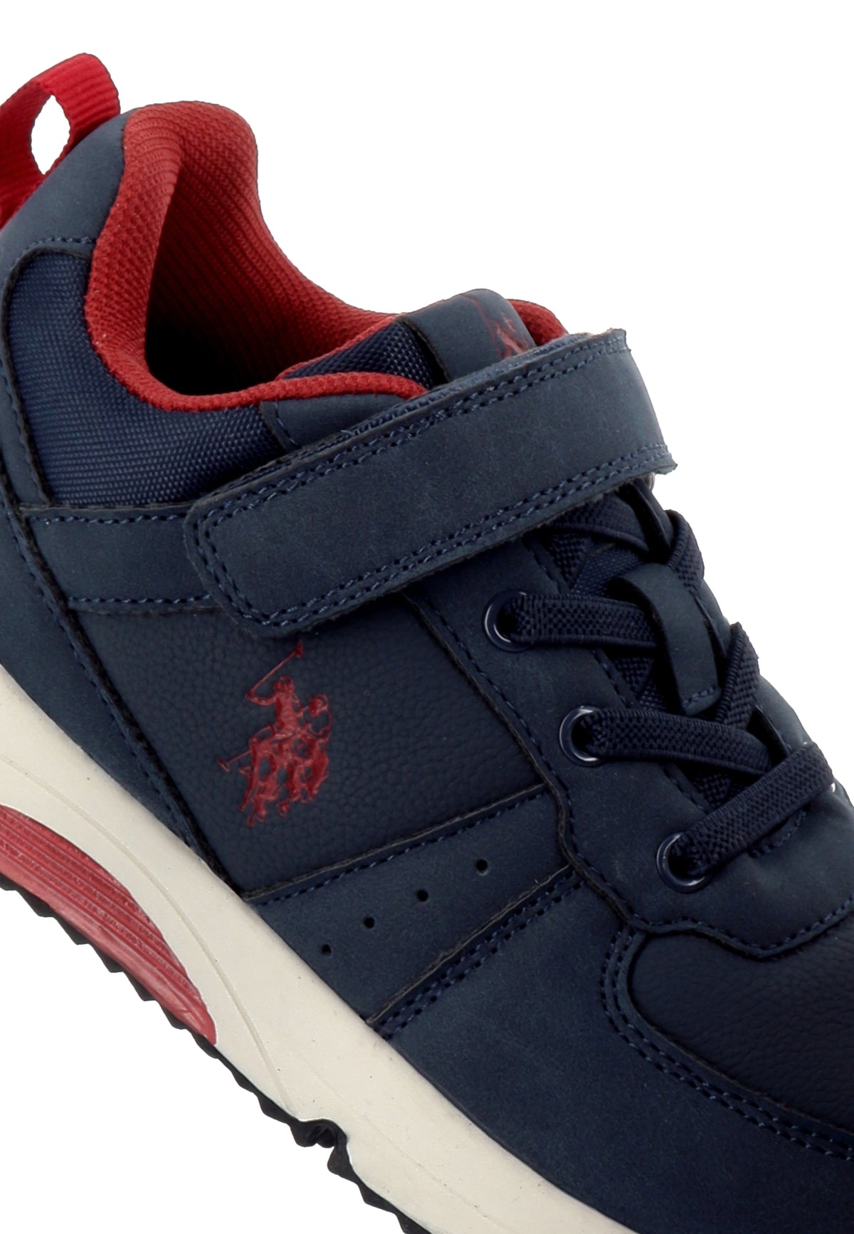 Sneaker Jordy con strappo