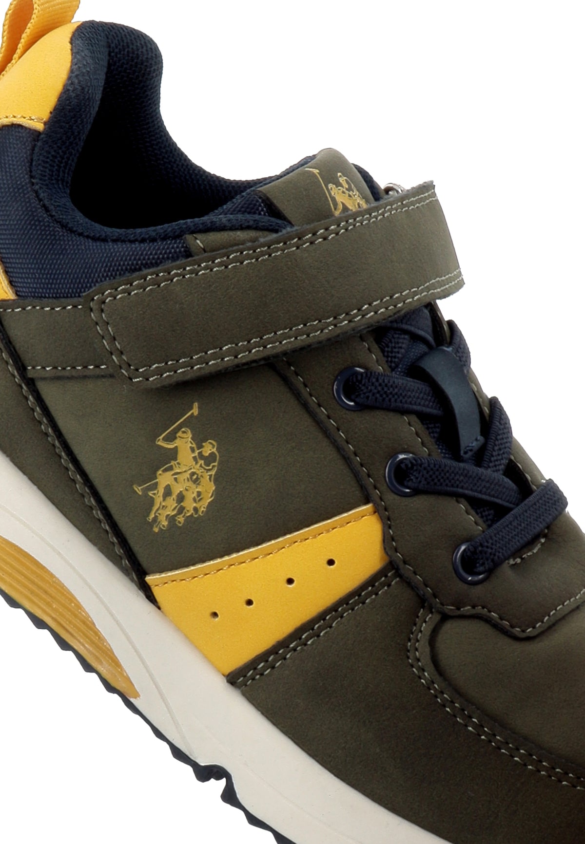 Sneaker Jordy con strappo