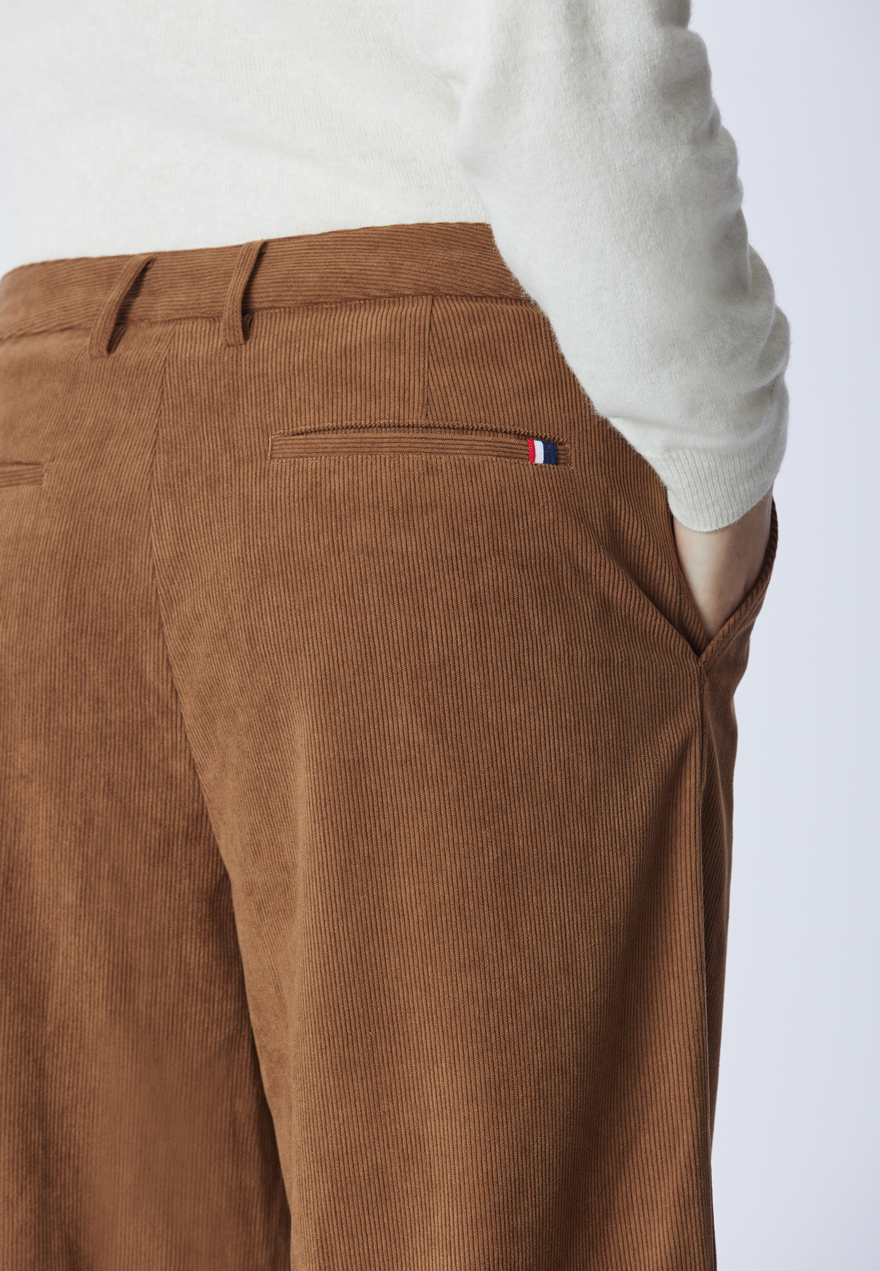 Pantalone dritto in velluto a coste