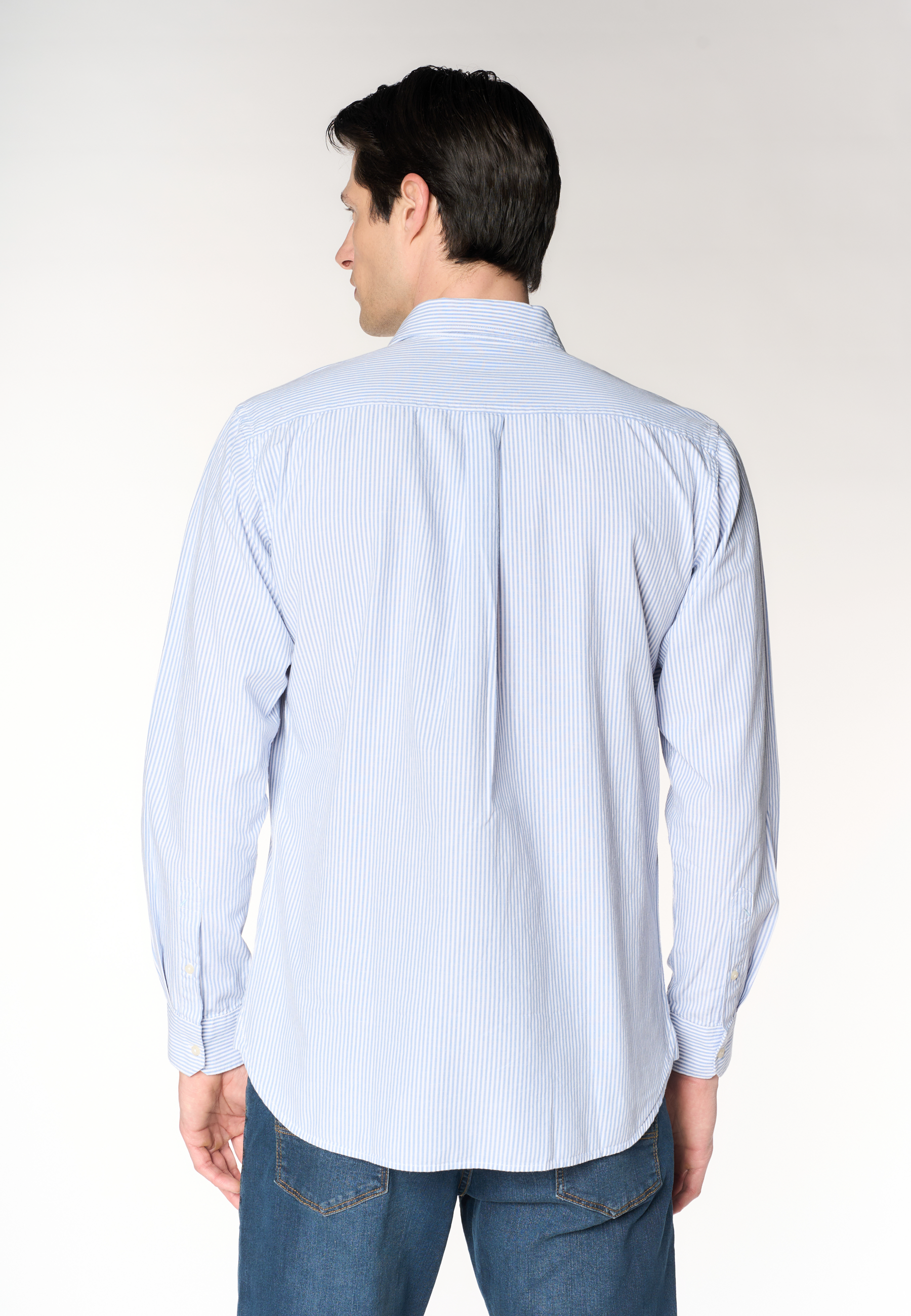 Camicia regular fit in misto cotone e lino con colletto francese