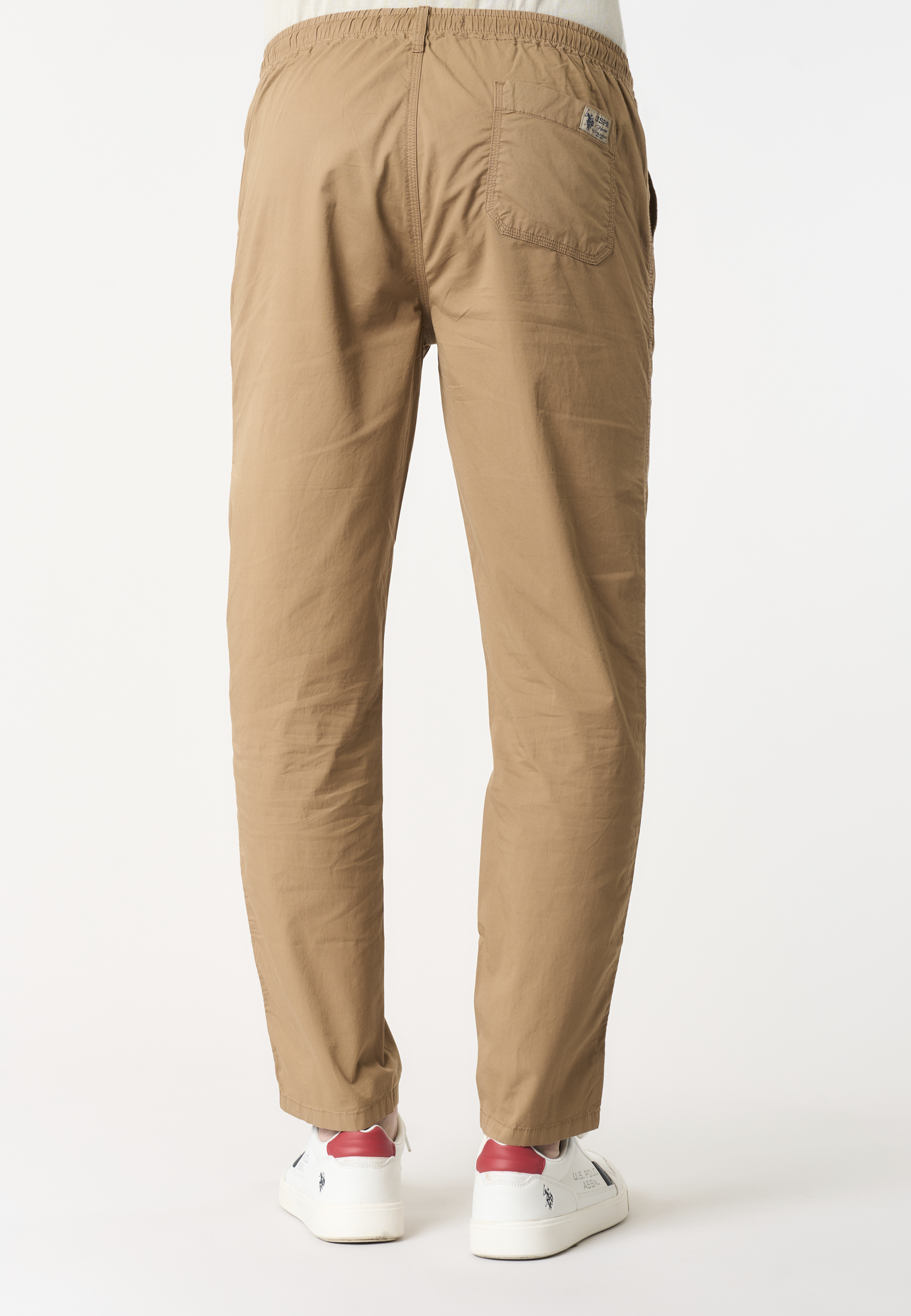 Pantaloni chino con coulisse regolabile