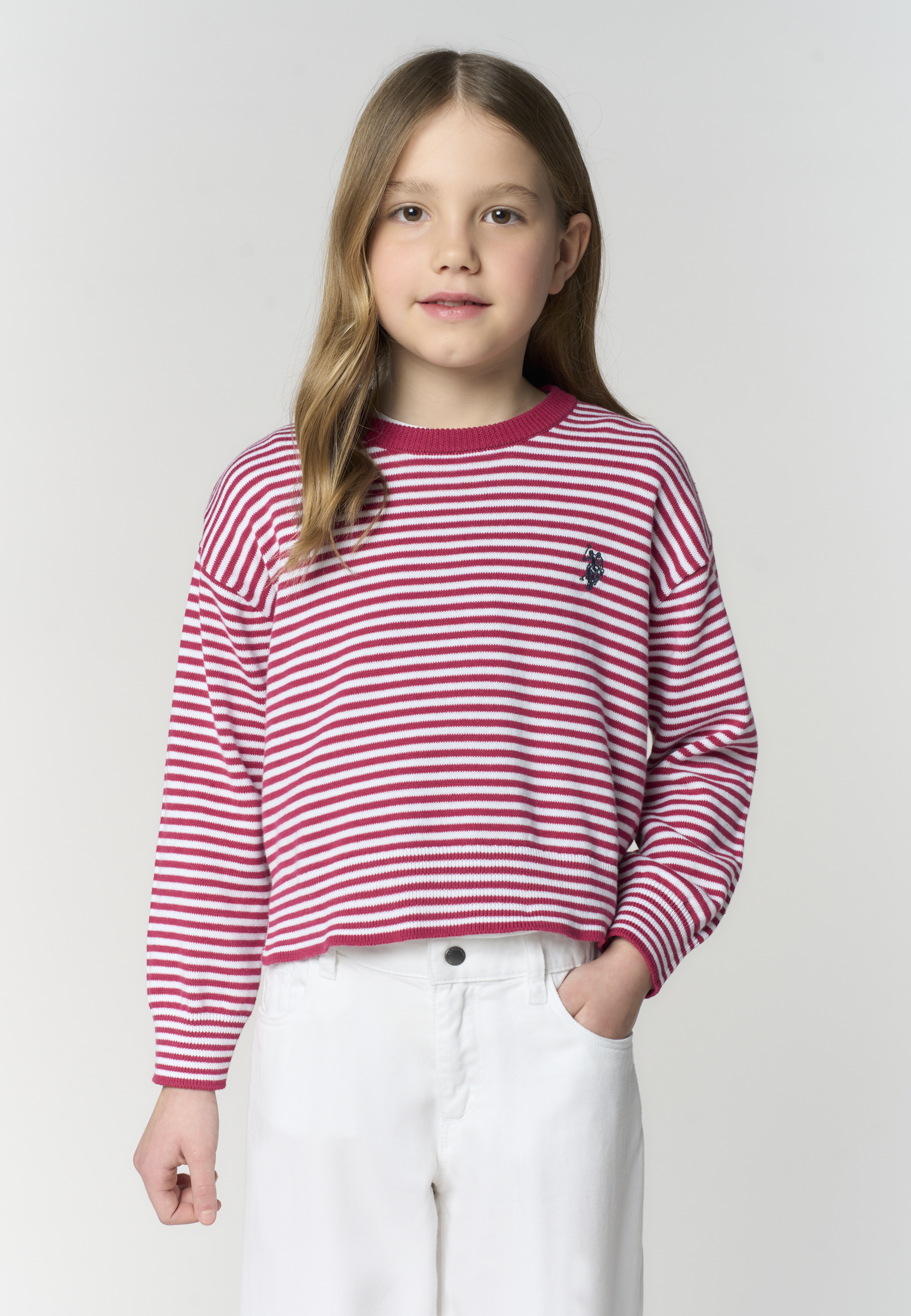 Maglia da bambina in cotone a righe con vestibilità crop