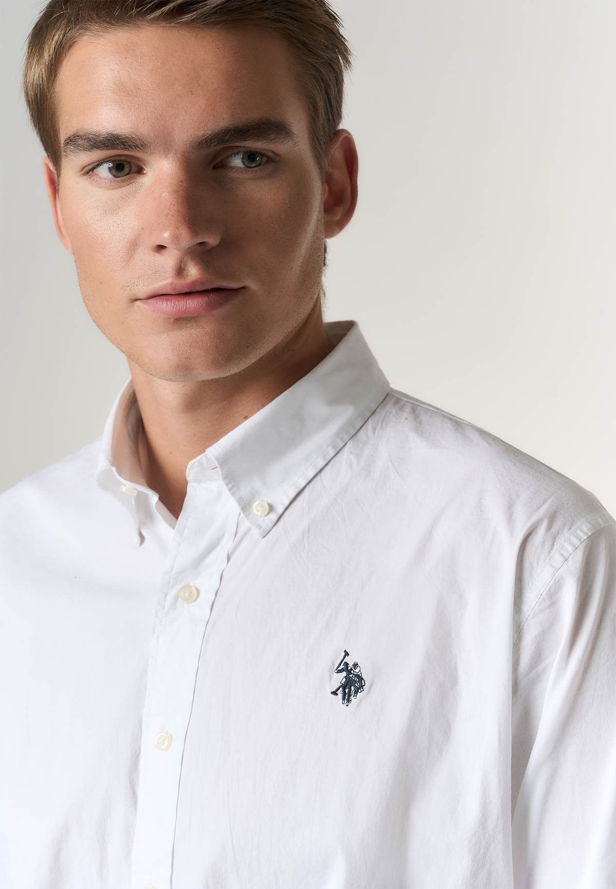 Camicia regular fit button-down in cotone stretch