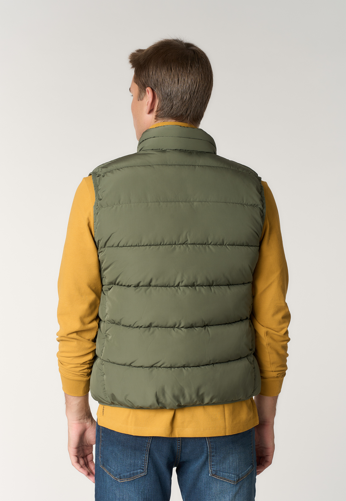 Gilet imbottito con chiusura zip e collo alto