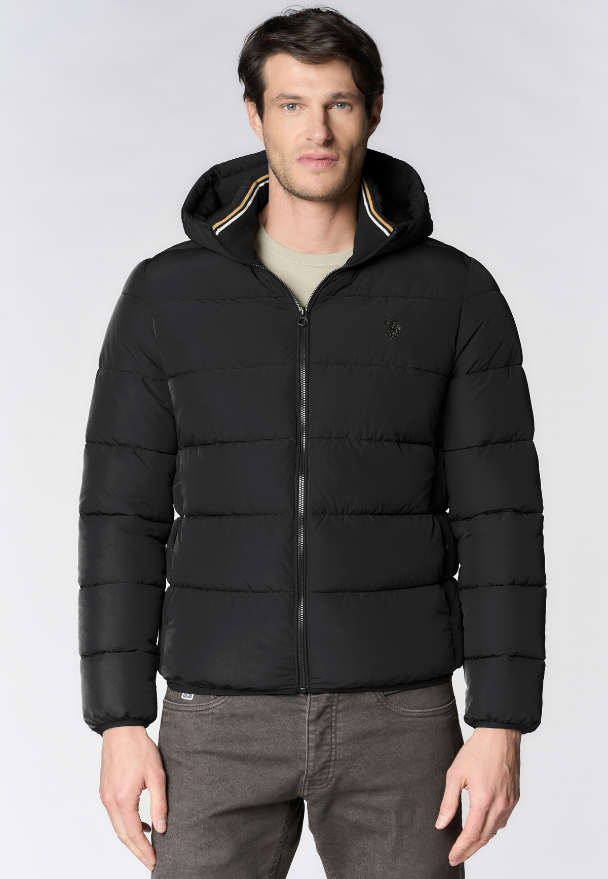 Piumino trapuntato con cappuccio e chiusura full zip