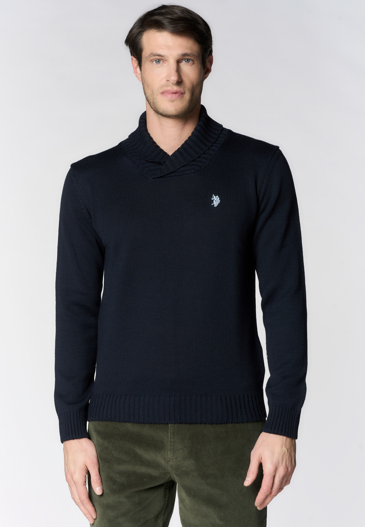 Maglia con collo a scialle in misto lana merino