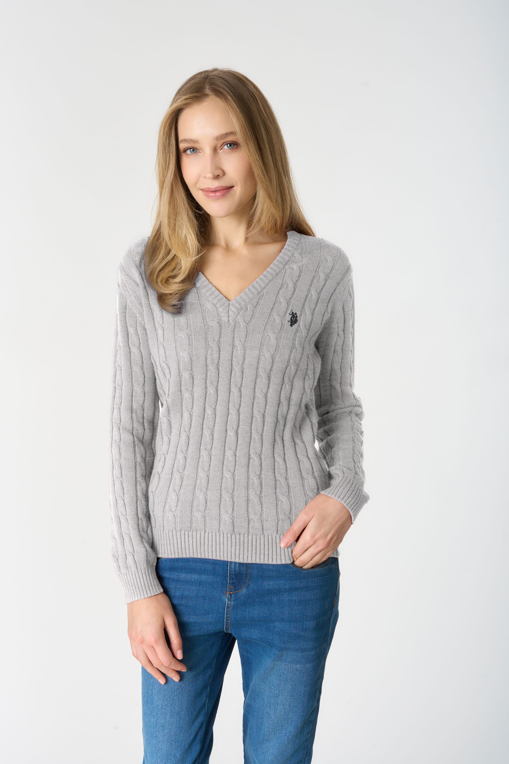 Maglia da donna in cotone e cashmere con lavorazione a trecce