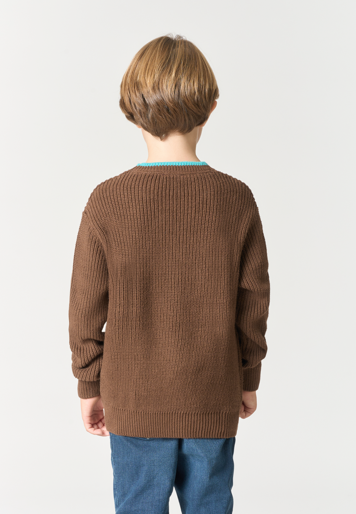 Maglia girocollo a costine con profilo a contrasto