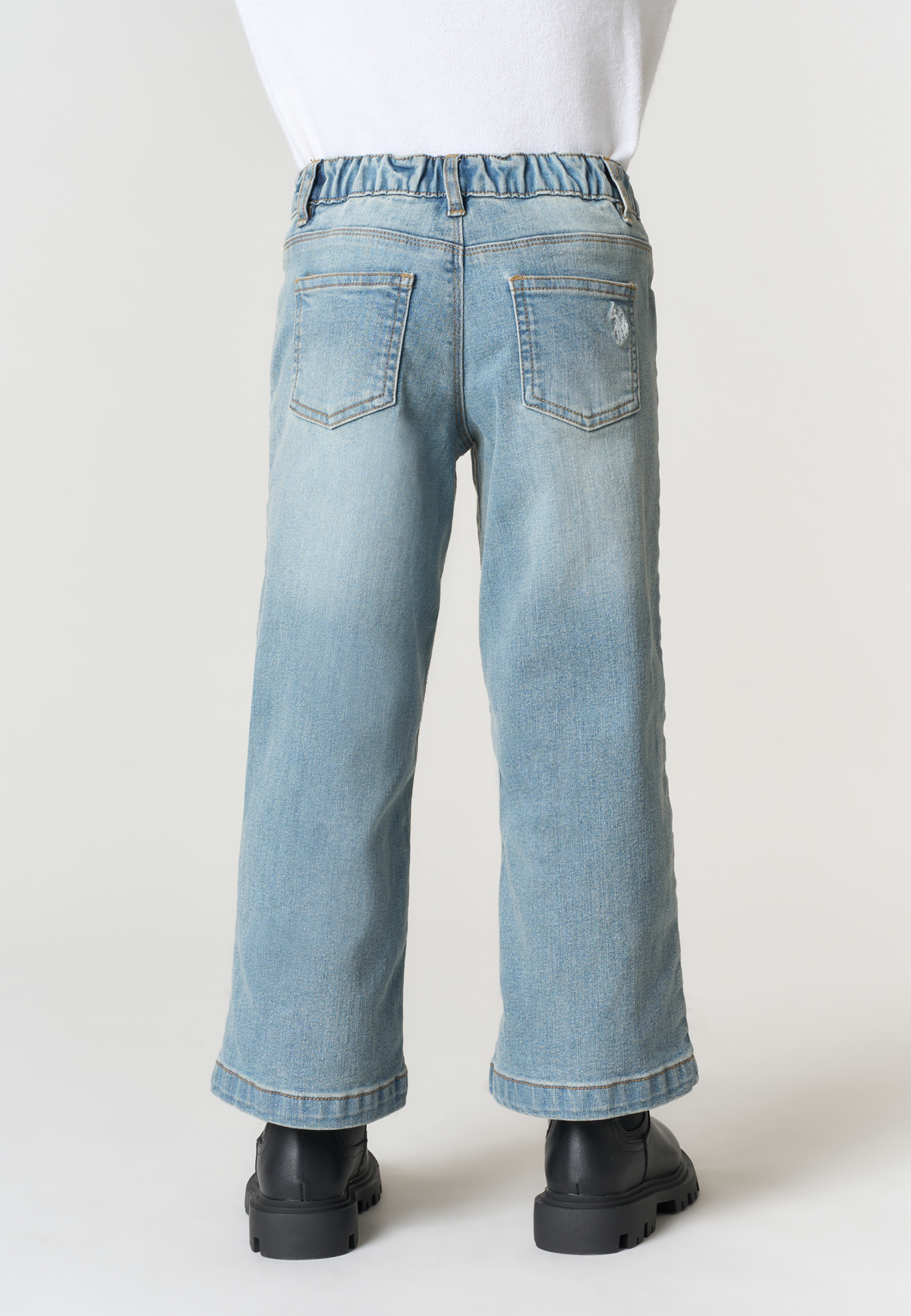 Pantalone denim con gamba ampia cropped fit