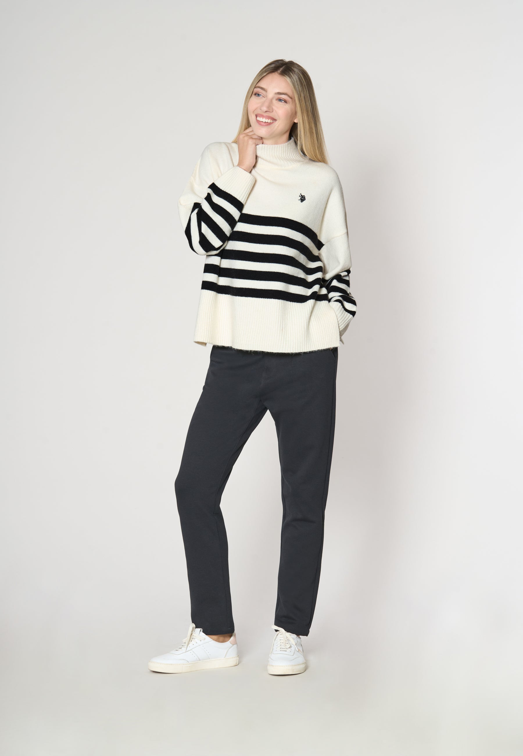 Maglione dolcevita a righe