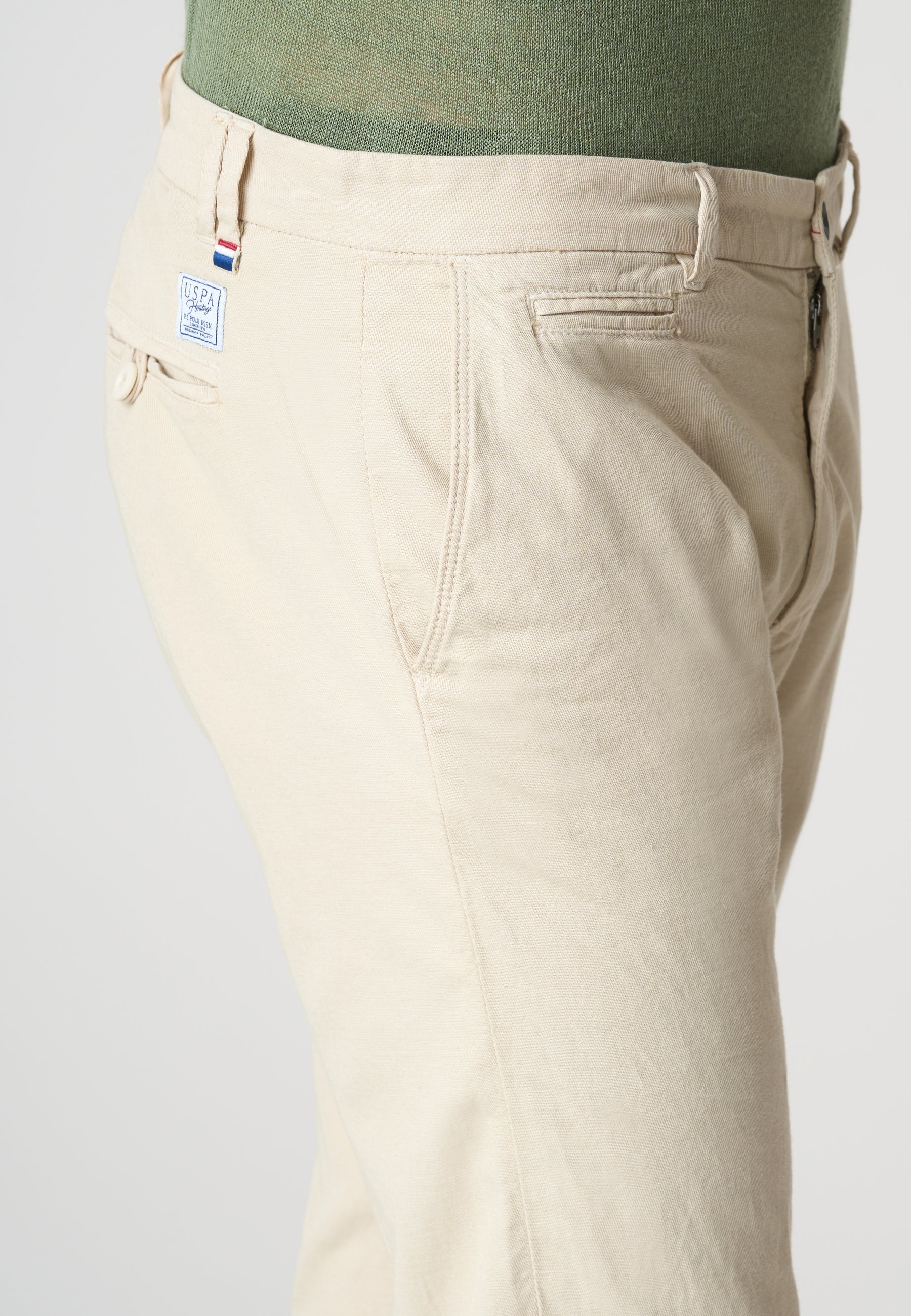 Pantalone chino in misto lino e cotone stretch