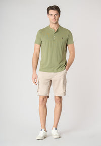 T-shirt a maniche corte con bottoni in misto cotone e lino