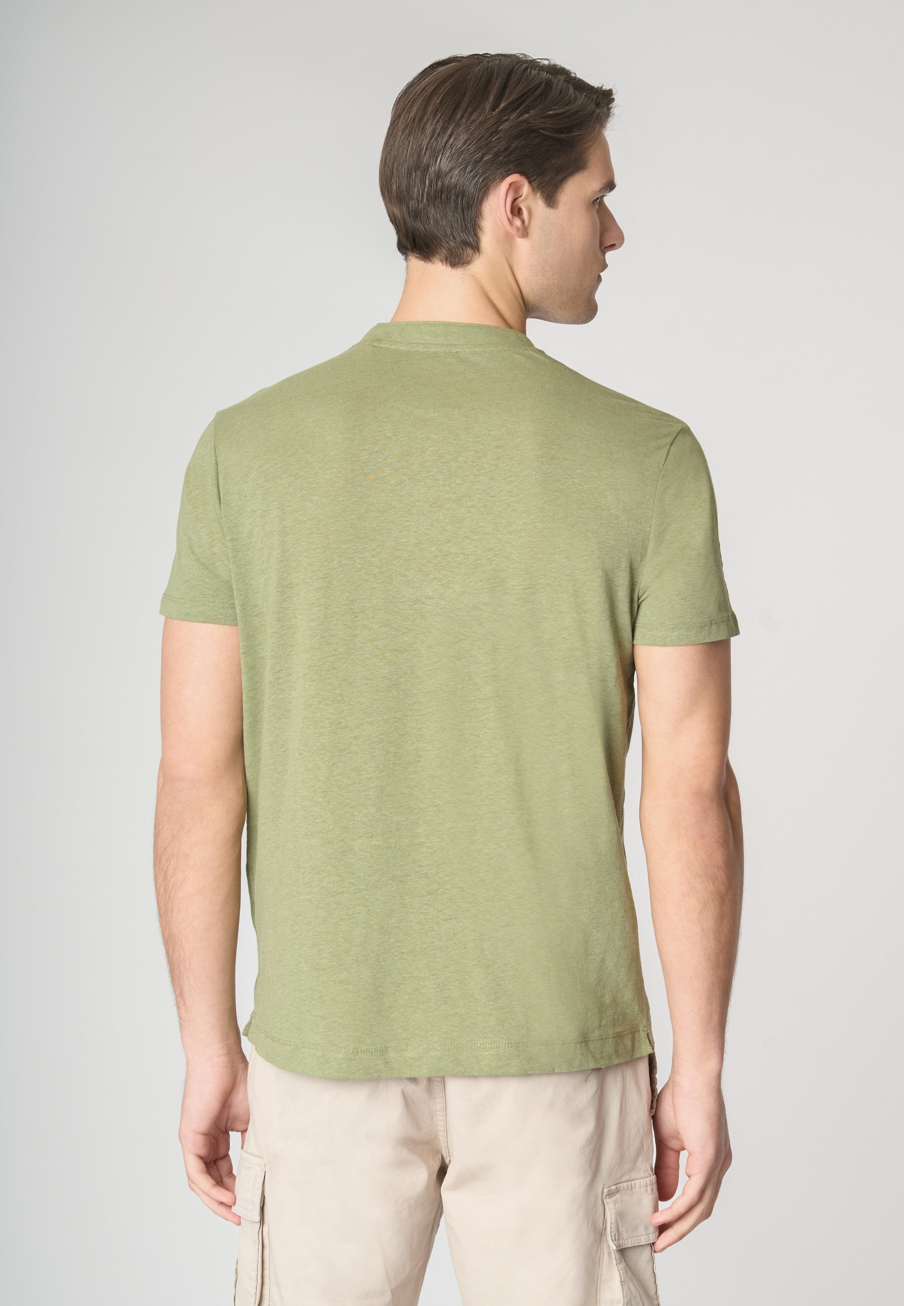 T-shirt a maniche corte con bottoni in misto cotone e lino