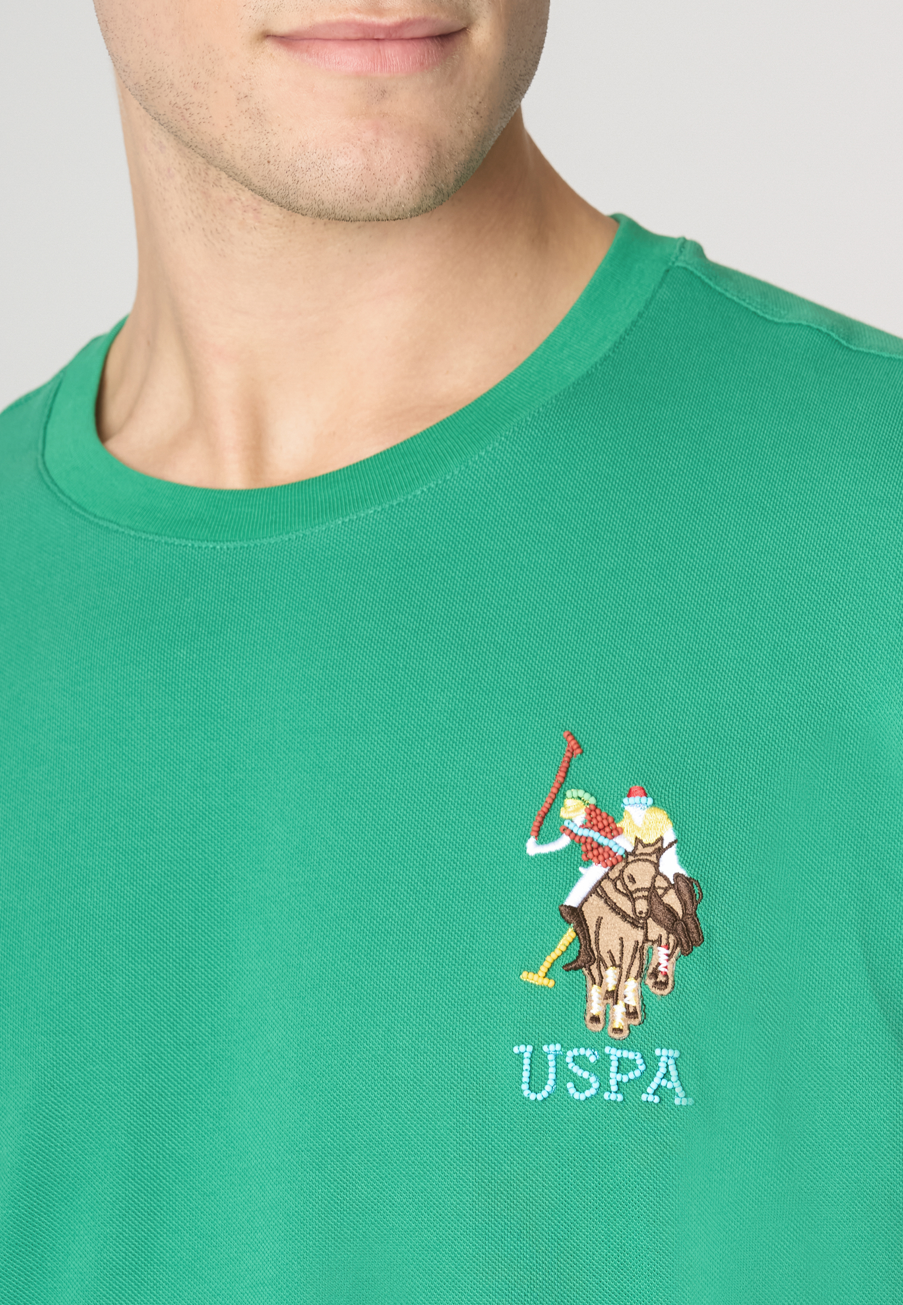 T-shirt a maniche corte in cotone piquet con logo colorato