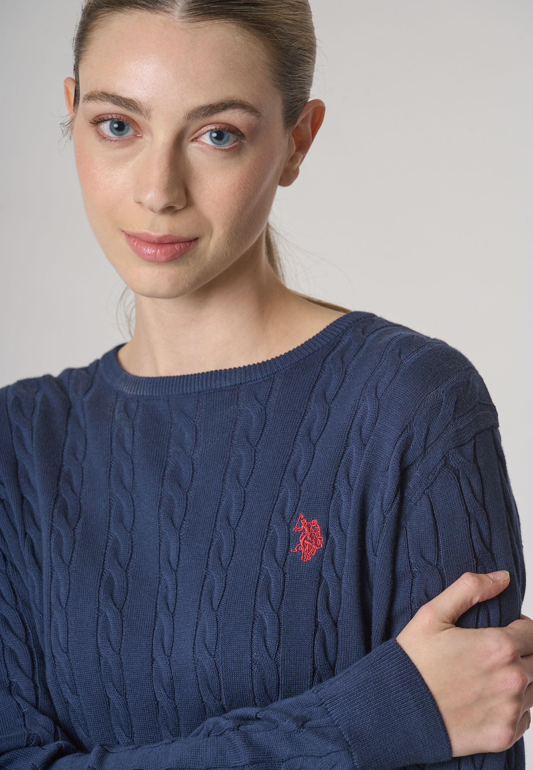 Maglia girocollo a treccia in cotone light