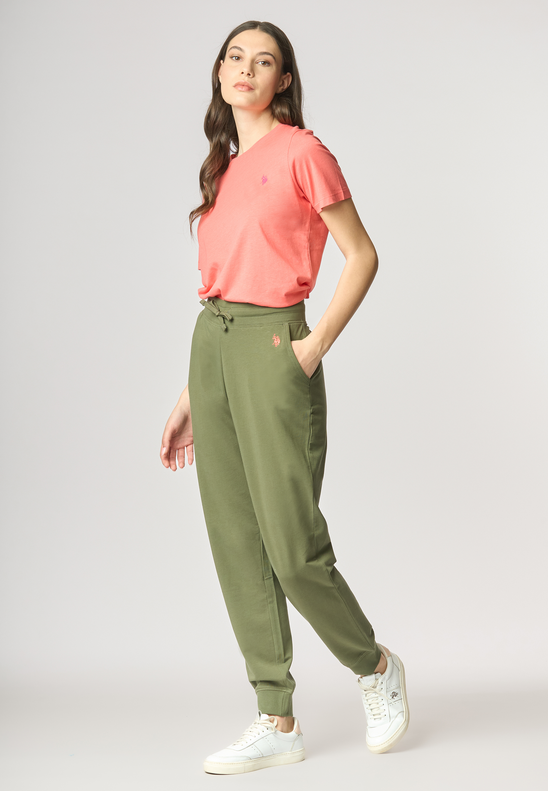 T-shirt girocollo a maniche corte in misto cotone e viscosa premium quality