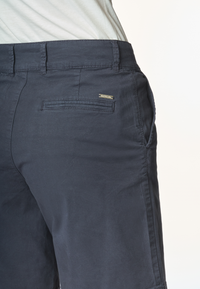 Pantalone corto in cotone gabardine