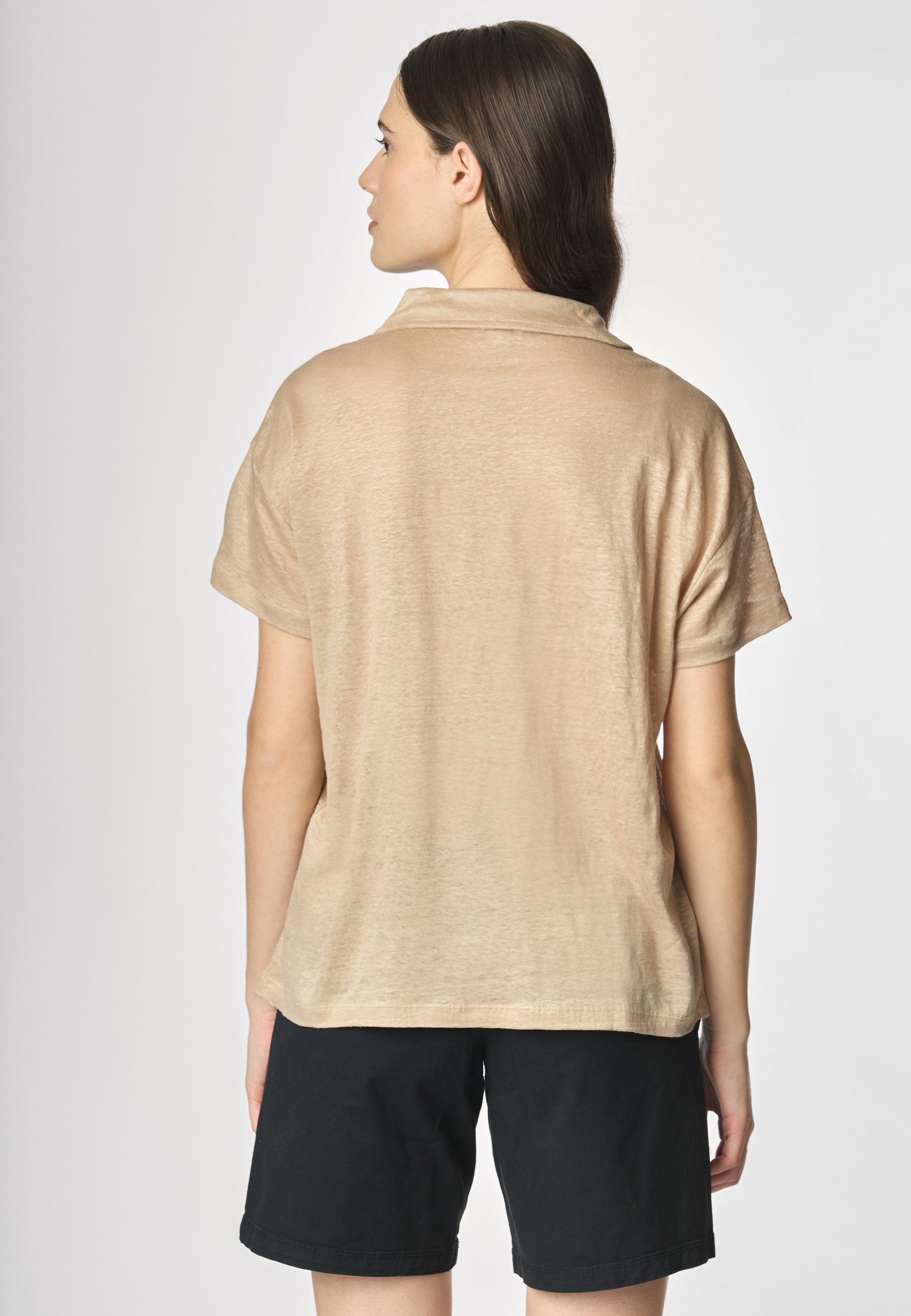 Polo a maniche corte con scollo a V in lino premium quality