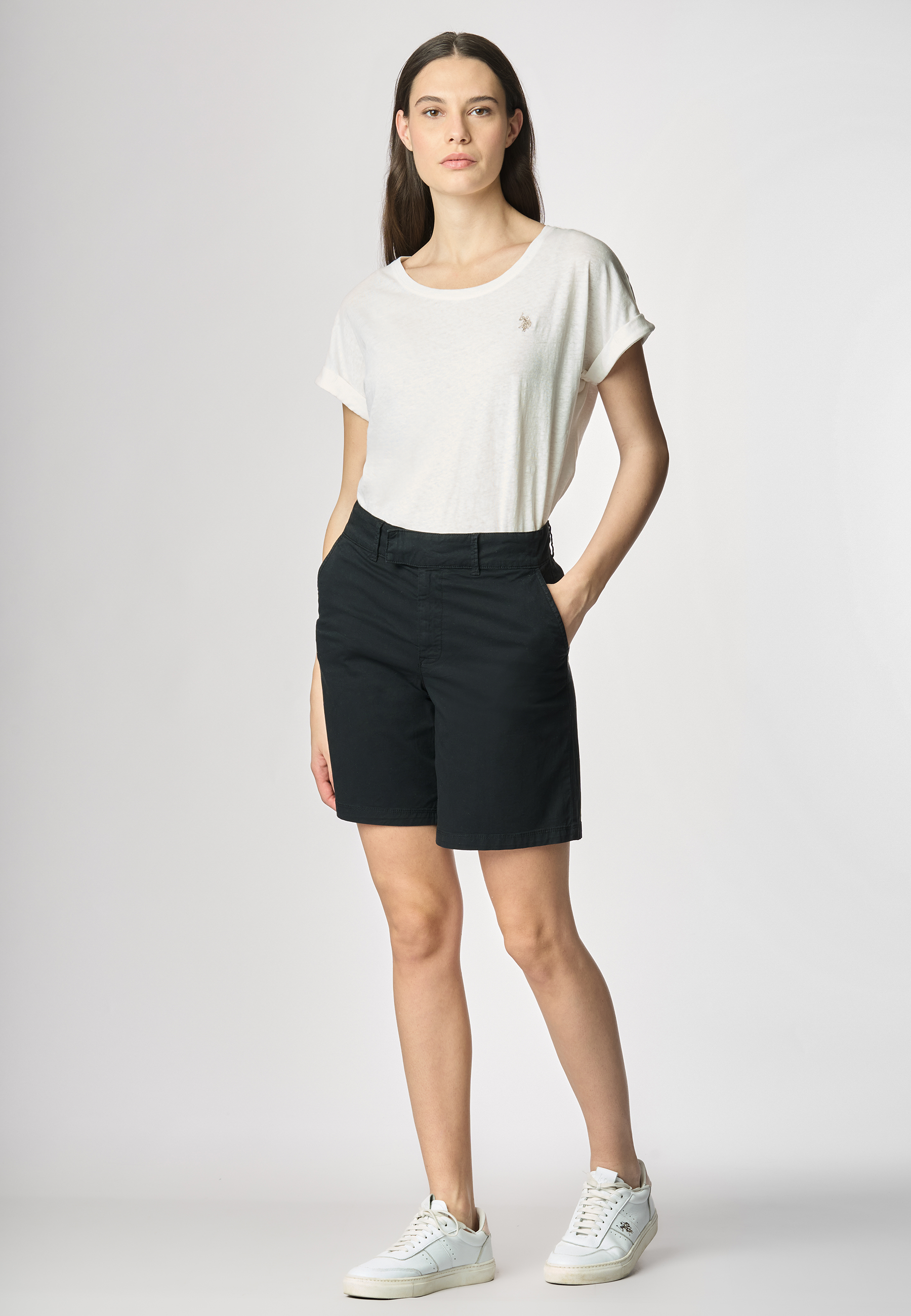 T-shirt girocollo da donna in misto cotone e lino