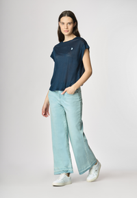 T-shirt girocollo smanicata in lino premium quality