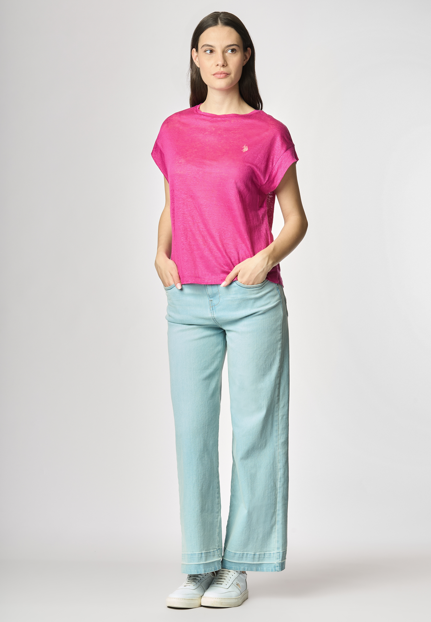 T-shirt girocollo smanicata in lino premium quality