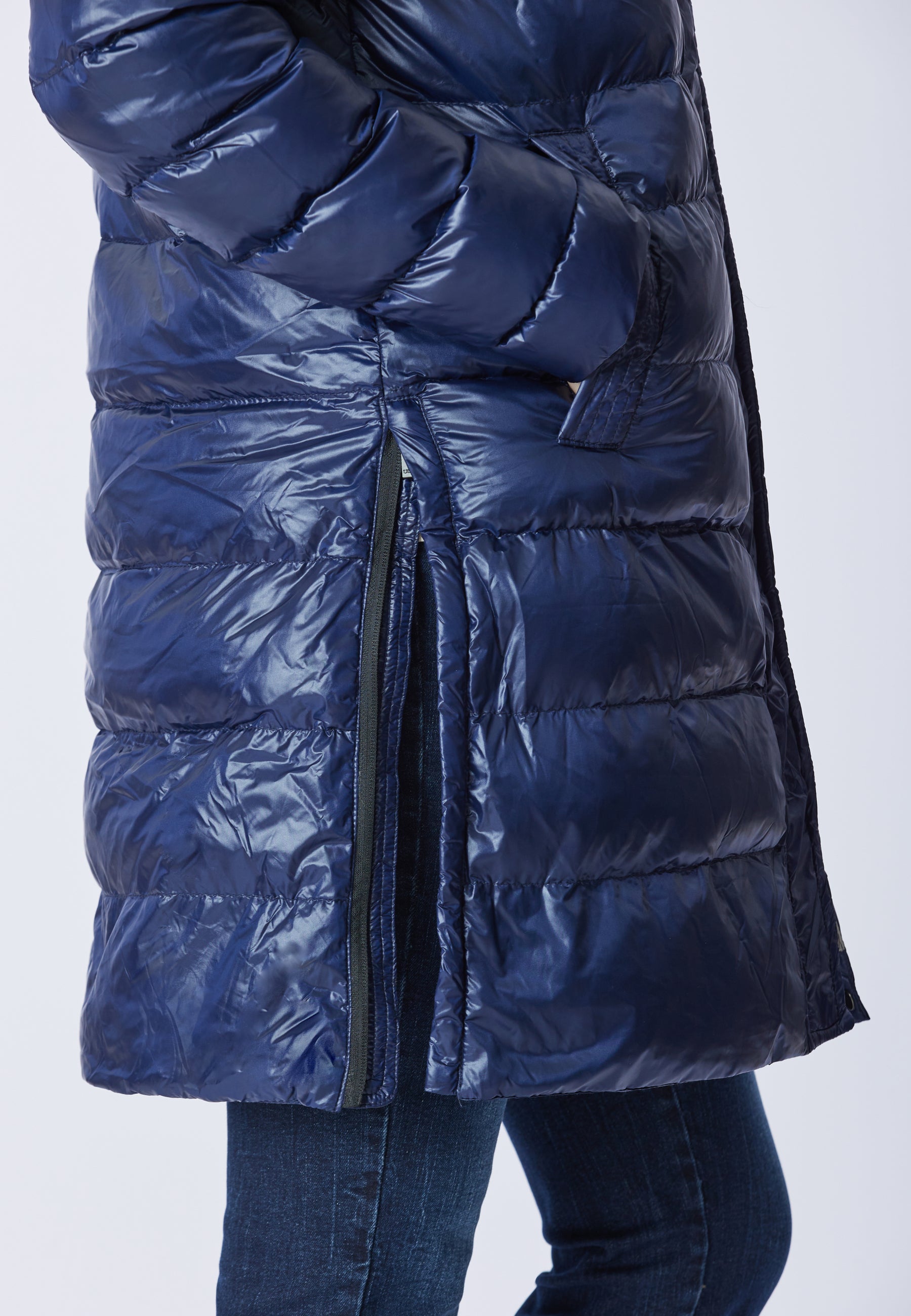 Piumino midi con cappuccio in shiny nylon