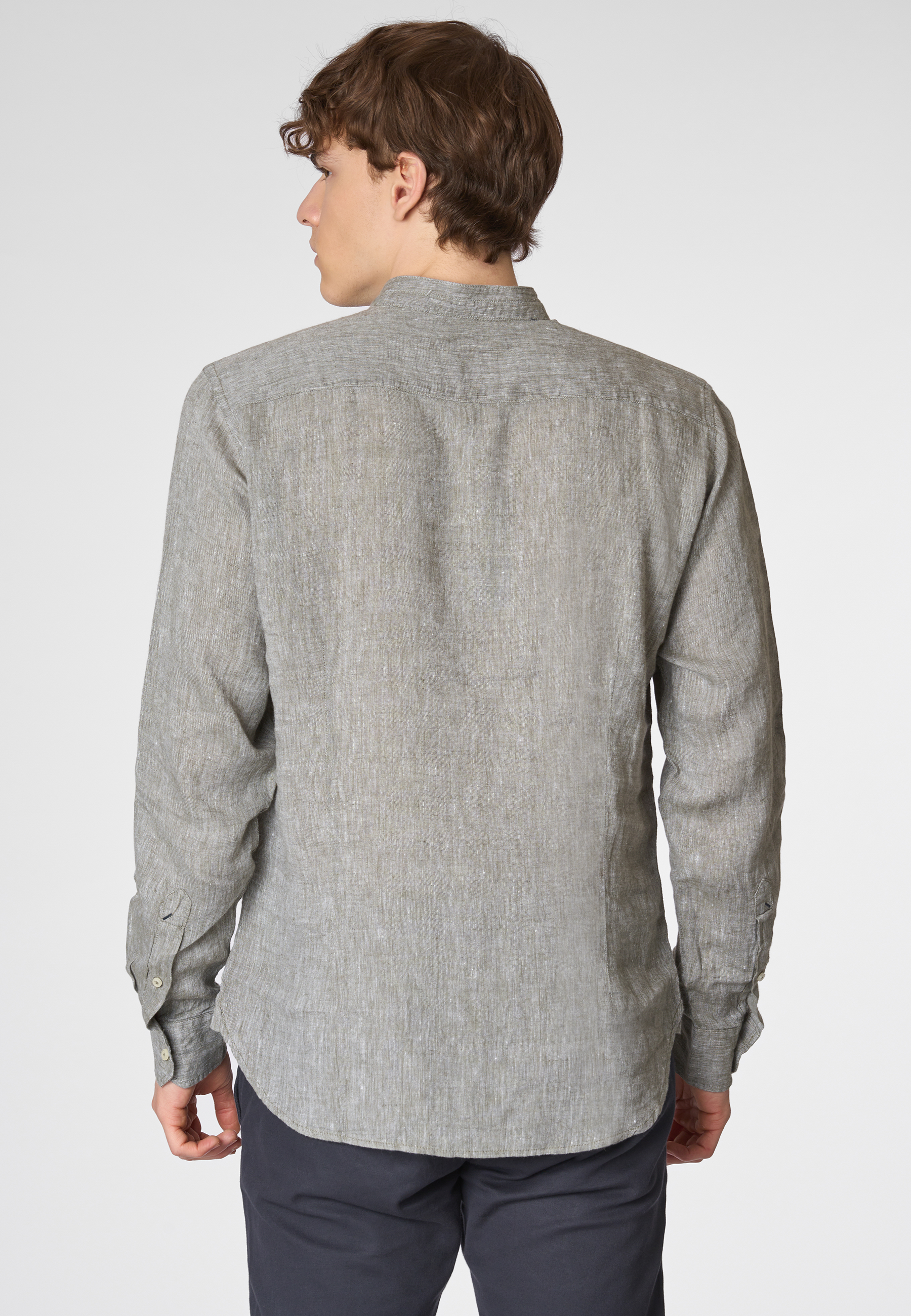 Camicia in lino chambray colletto mandarin slim fit con logo