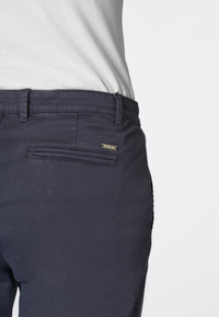 Pantalone in cotone stretch satin