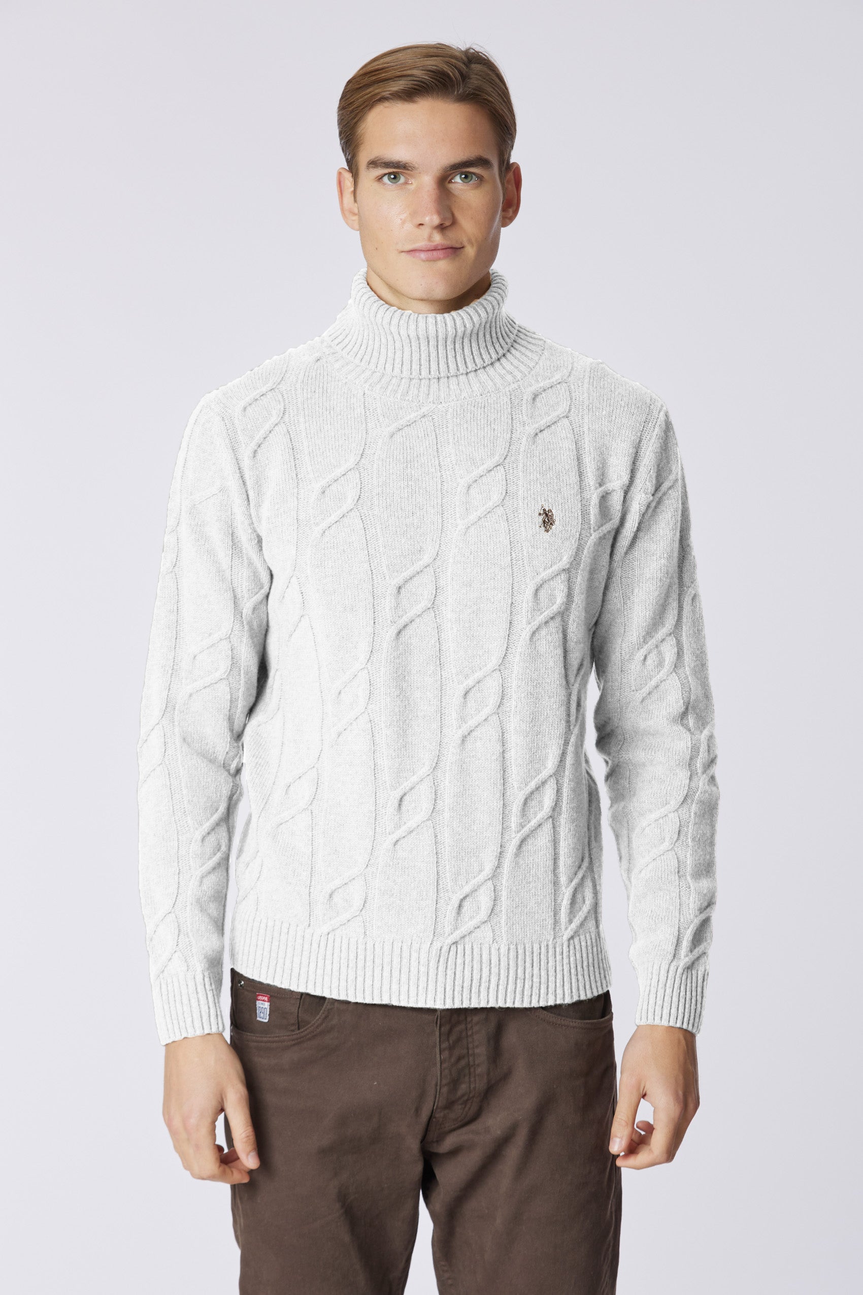 Maglia dolcevita lavorazione a treccia misto lana