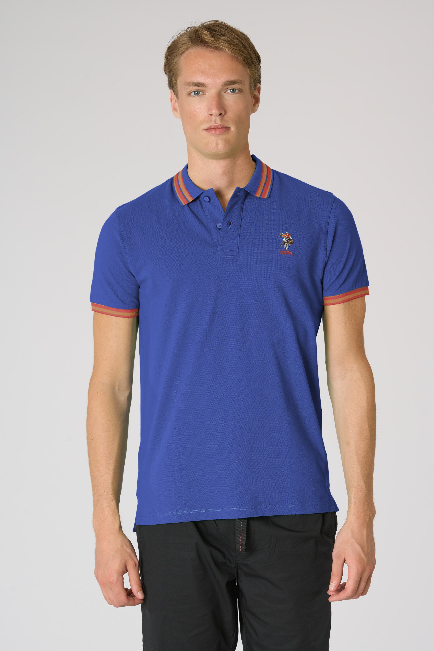 Polo shirt a maniche corte con logo colorato e dettagli a contrasto