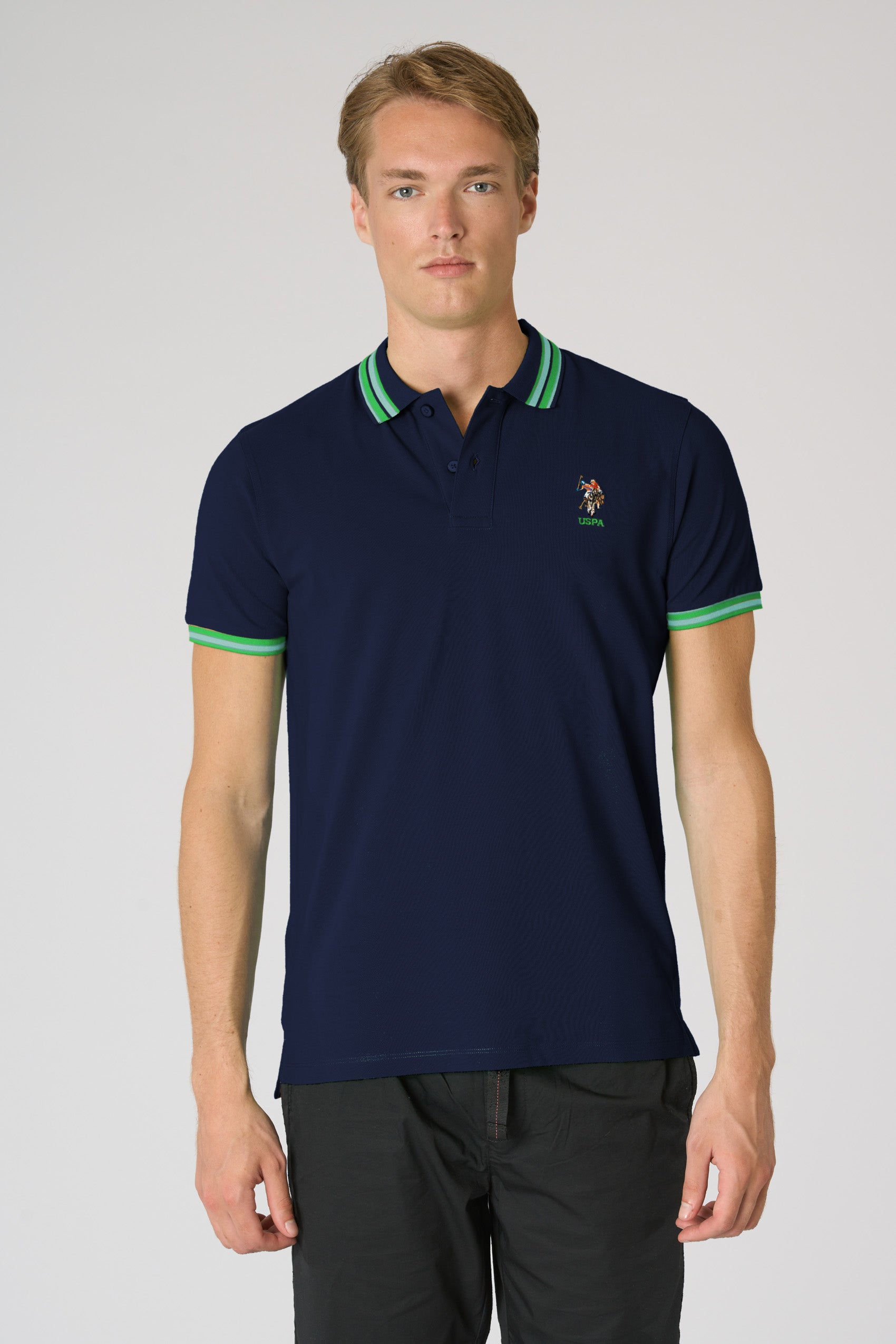 Polo shirt a maniche corte con logo colorato e dettagli a contrasto