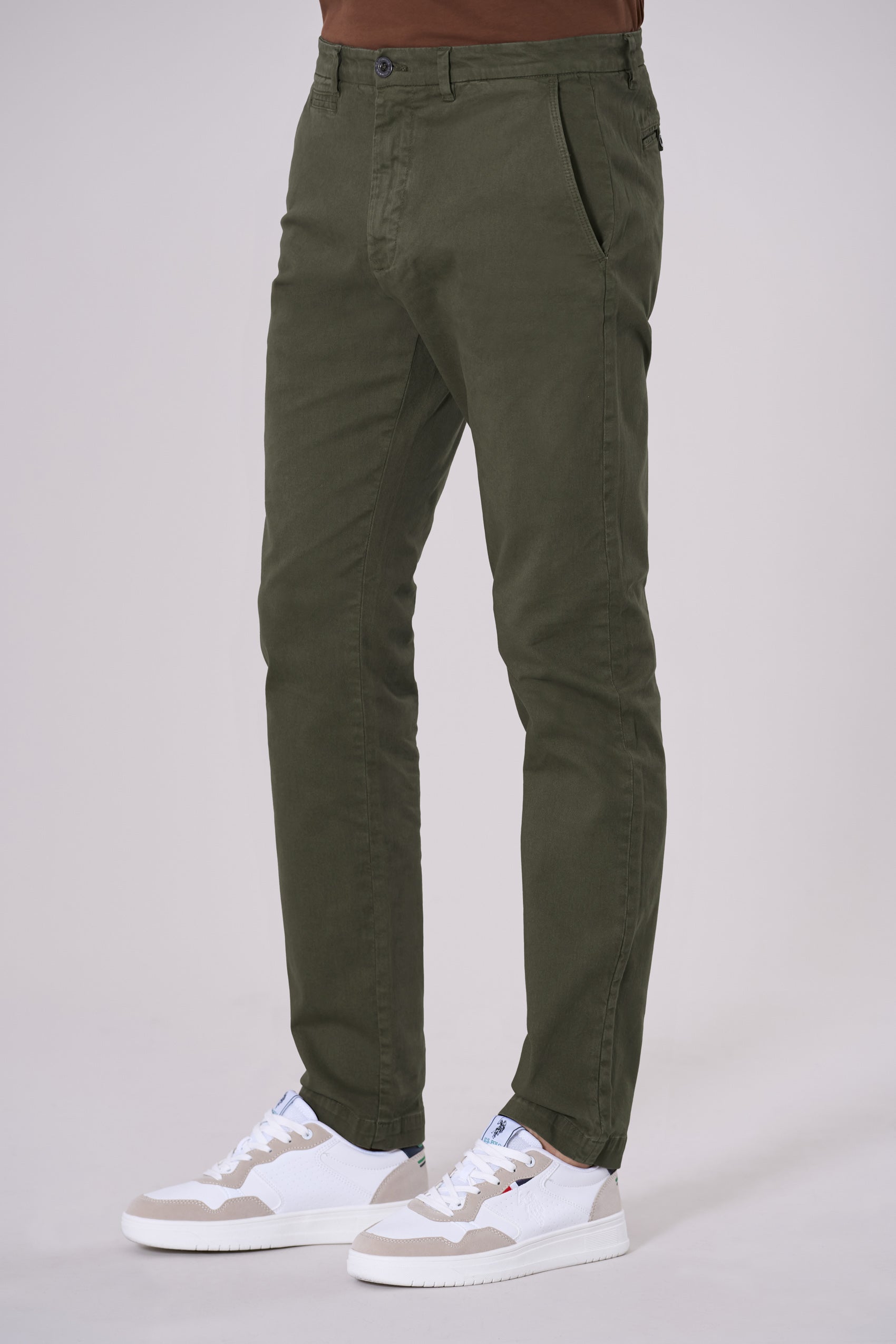 Pantalone chino in cotone stretch gabardine