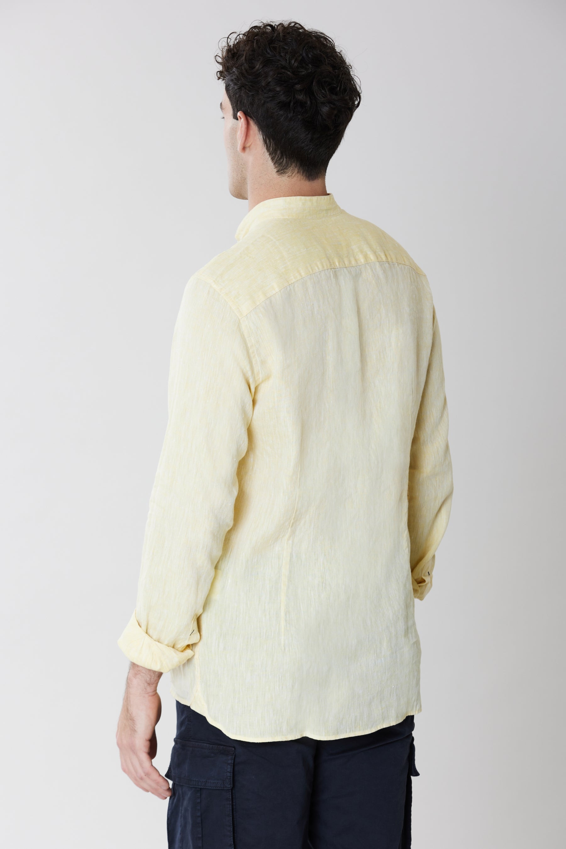 Camicia in lino colletto coreana
