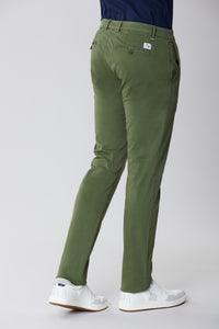 Pantaloni chino in cotone