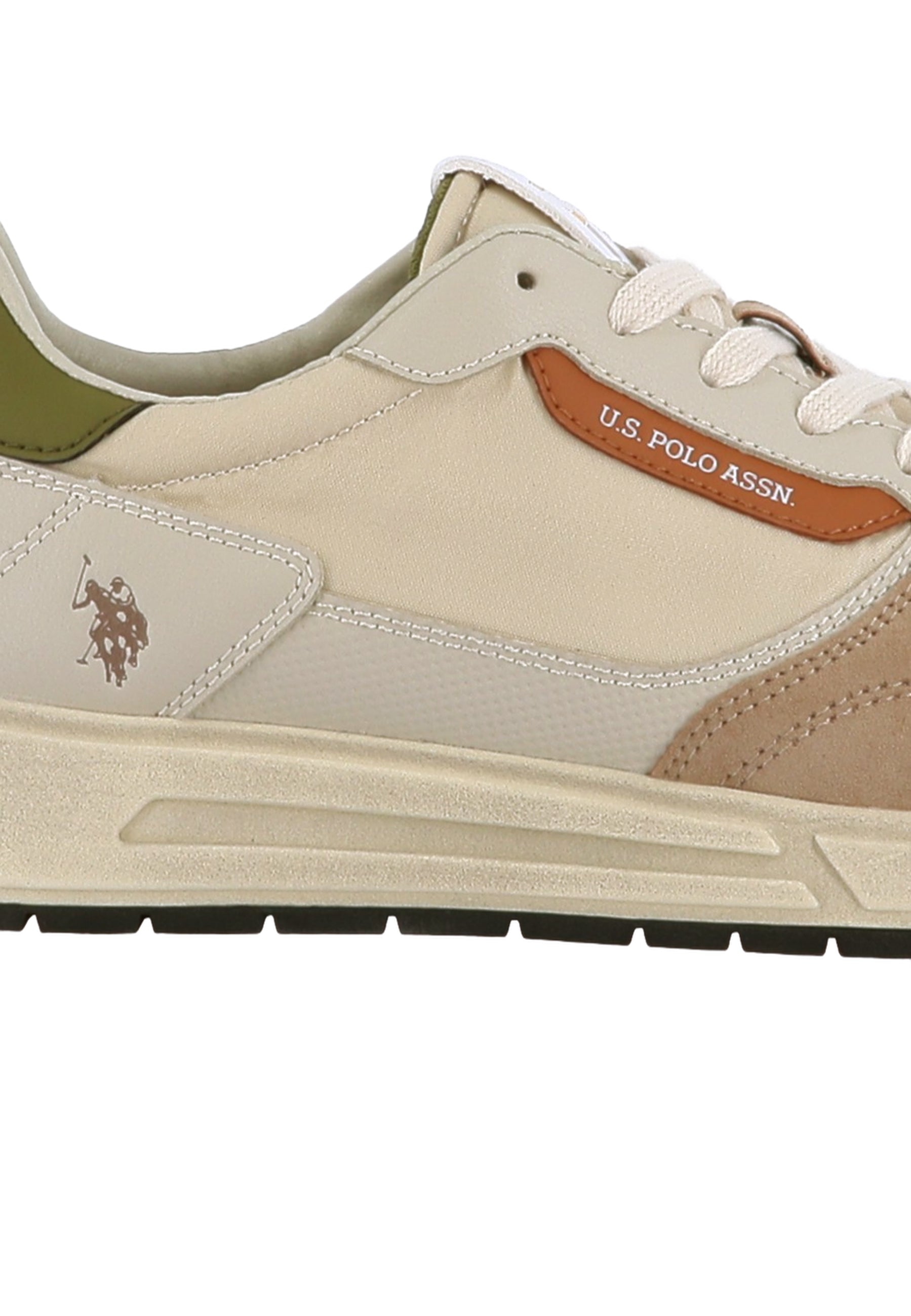 Sneaker Seneka da uomo con pannelli sovrapposti e suola sagomata