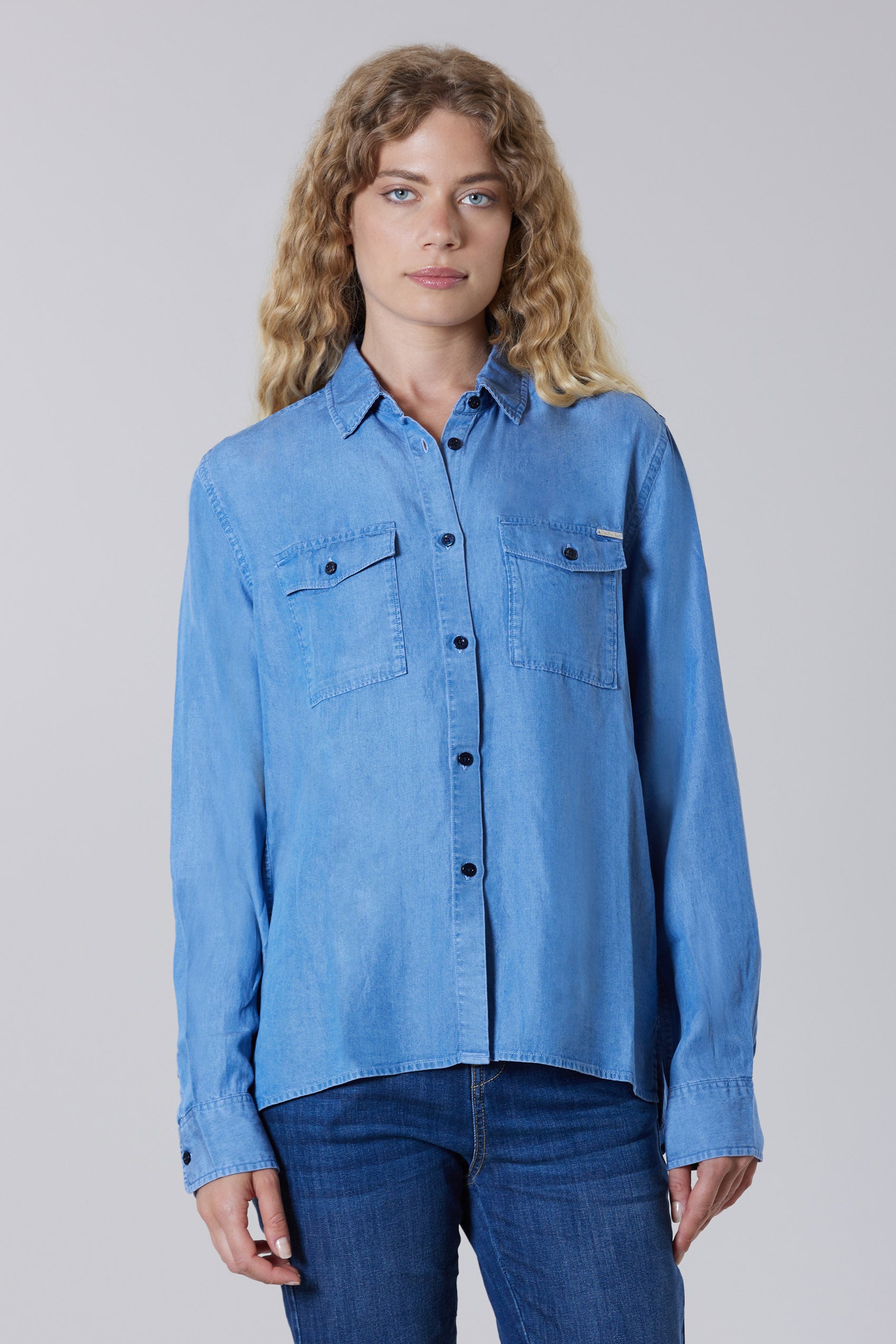 Camicia in tencel morbido tessuto tencel