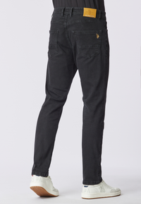 Pantalone denim cinque tasche tapered fit