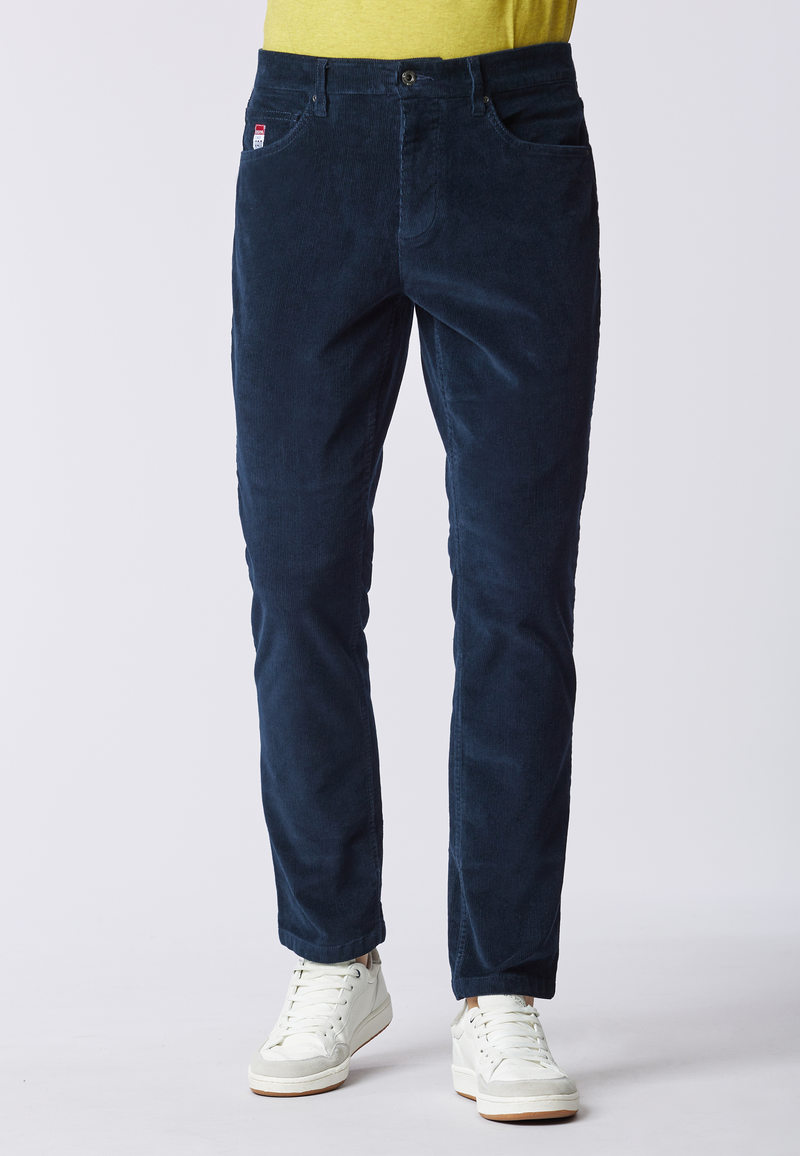 Pantalone cinque tasche in velluto taperede fit