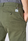 Pantalone chino in cotone stretch gabardine