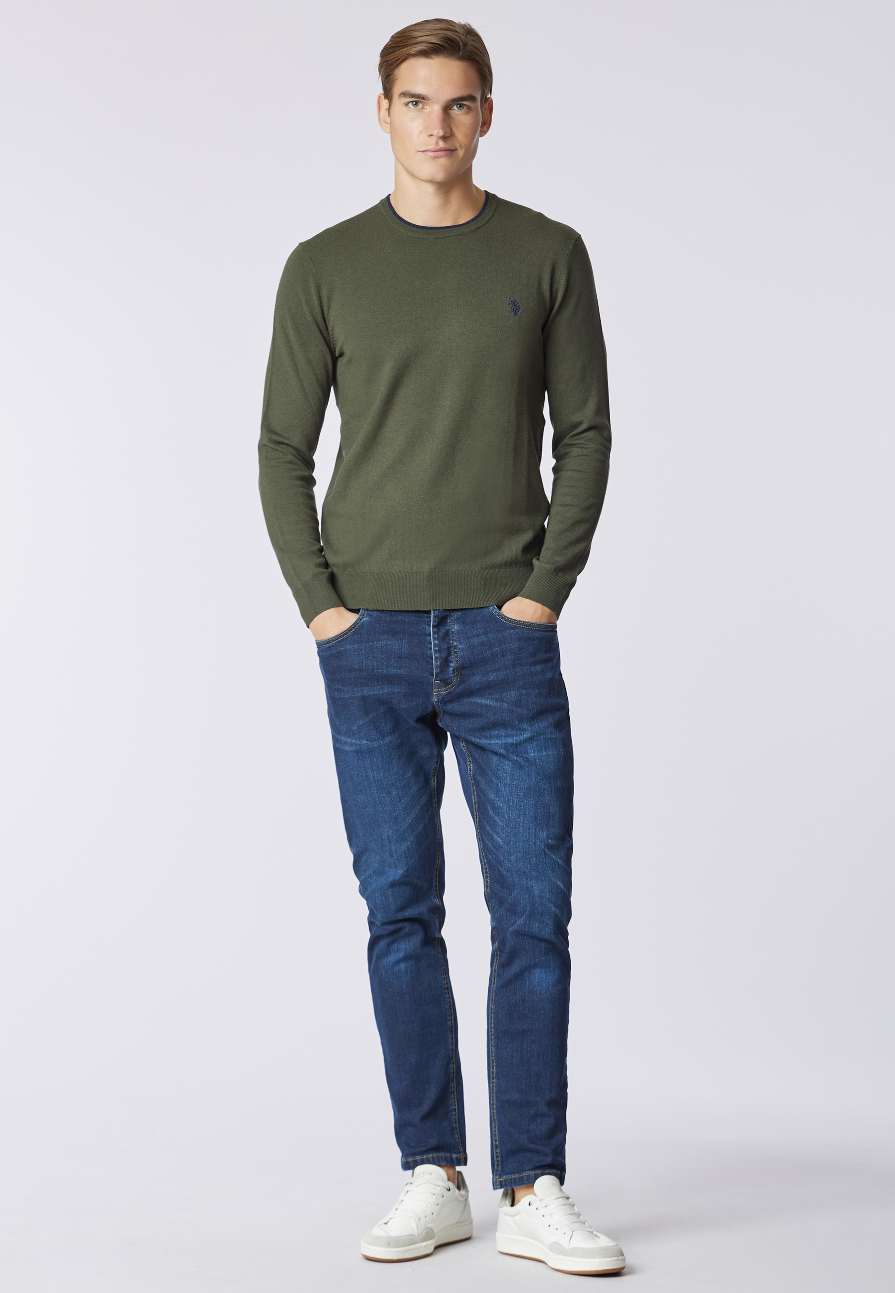 Maglia girocollo  misto lana e viscosa