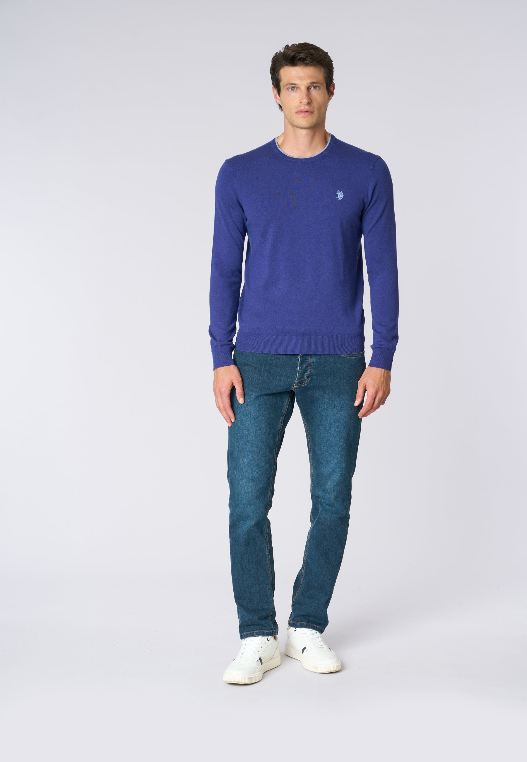 Maglia girocollo  misto lana e viscosa