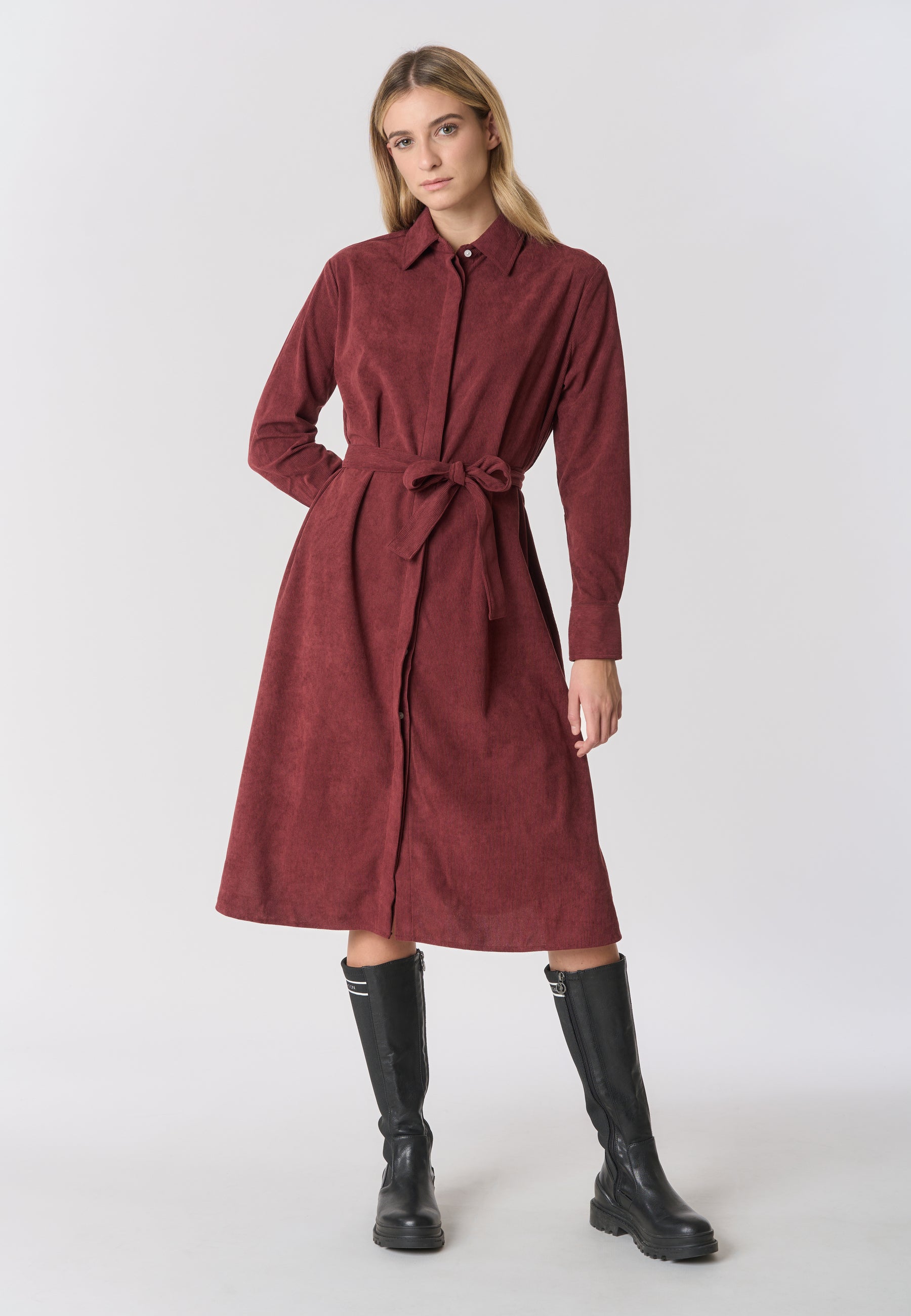 Abito midi chemisier in velluto con cintura