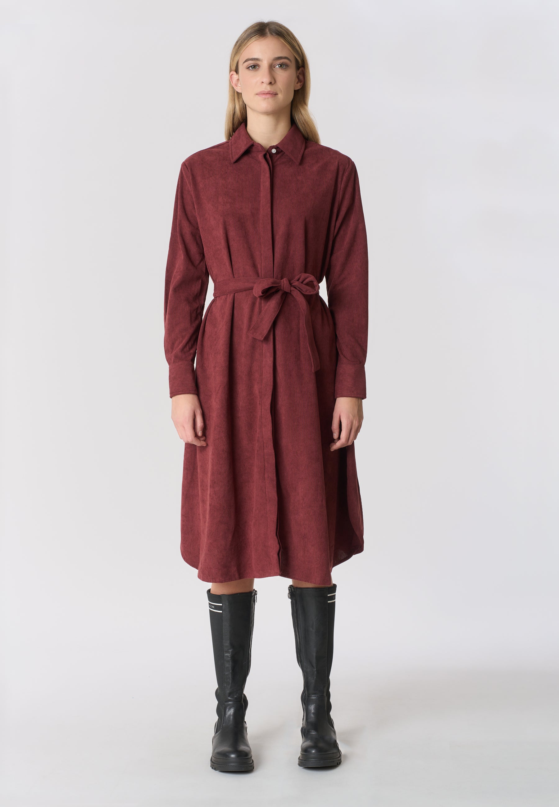 Abito midi chemisier in velluto con cintura