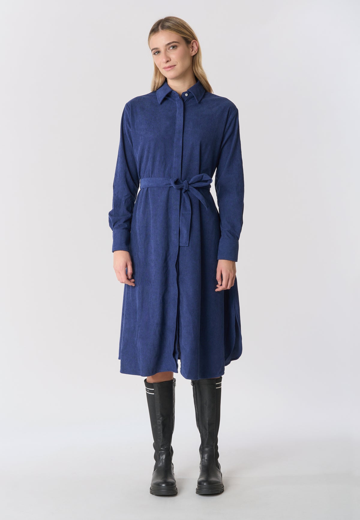 Abito midi chemisier in velluto con cintura