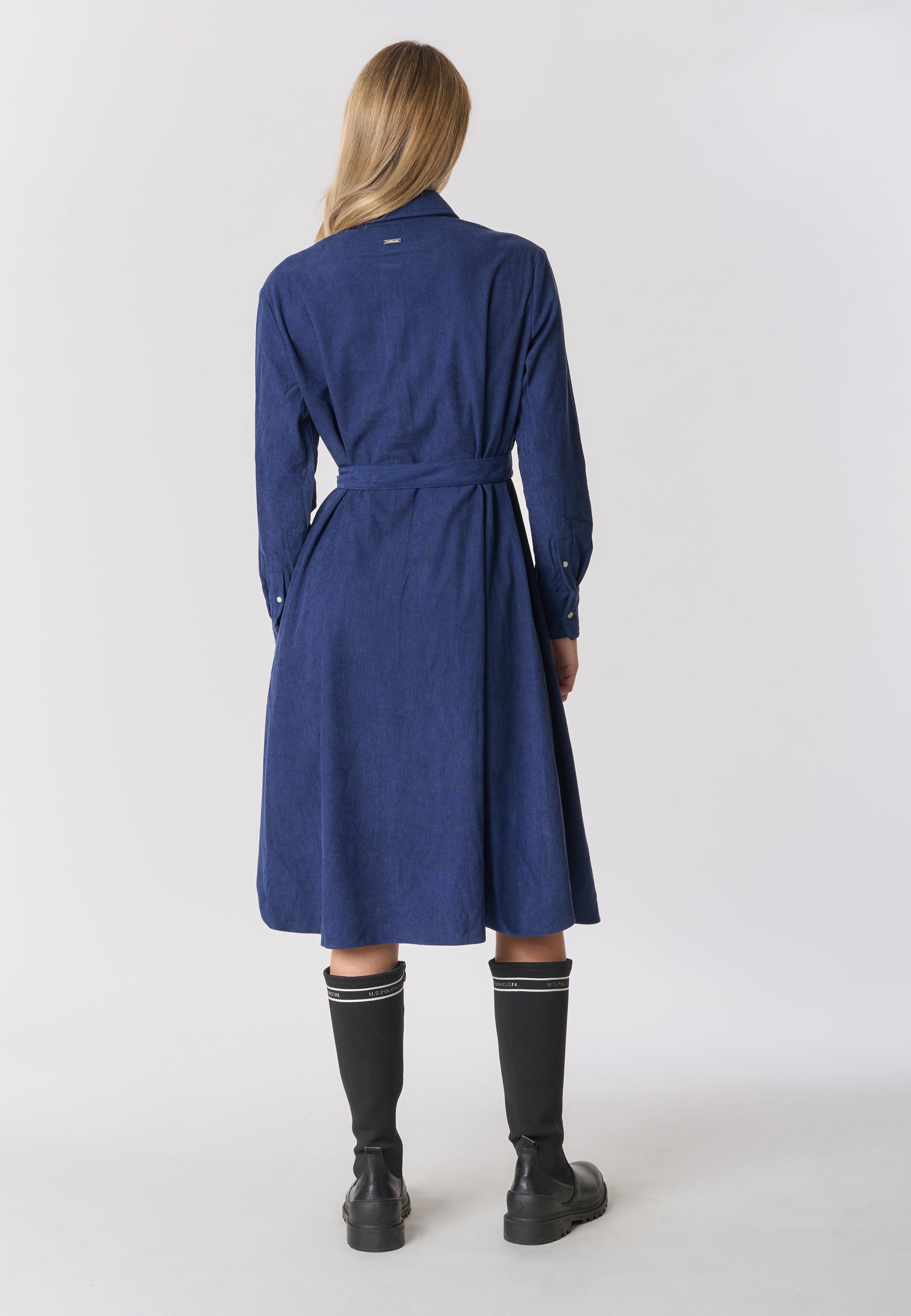 Abito midi chemisier in velluto con cintura