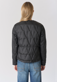 Giacca imbottita con chiusura a bottoni