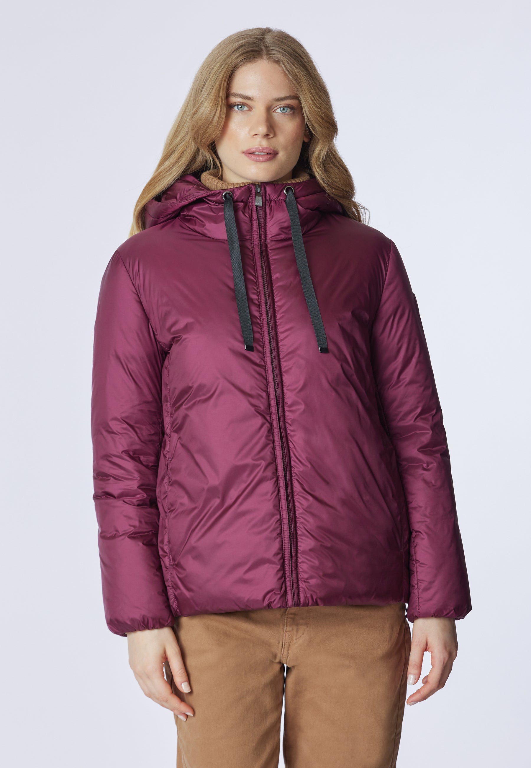Giacca con cappuccio in nylon satin