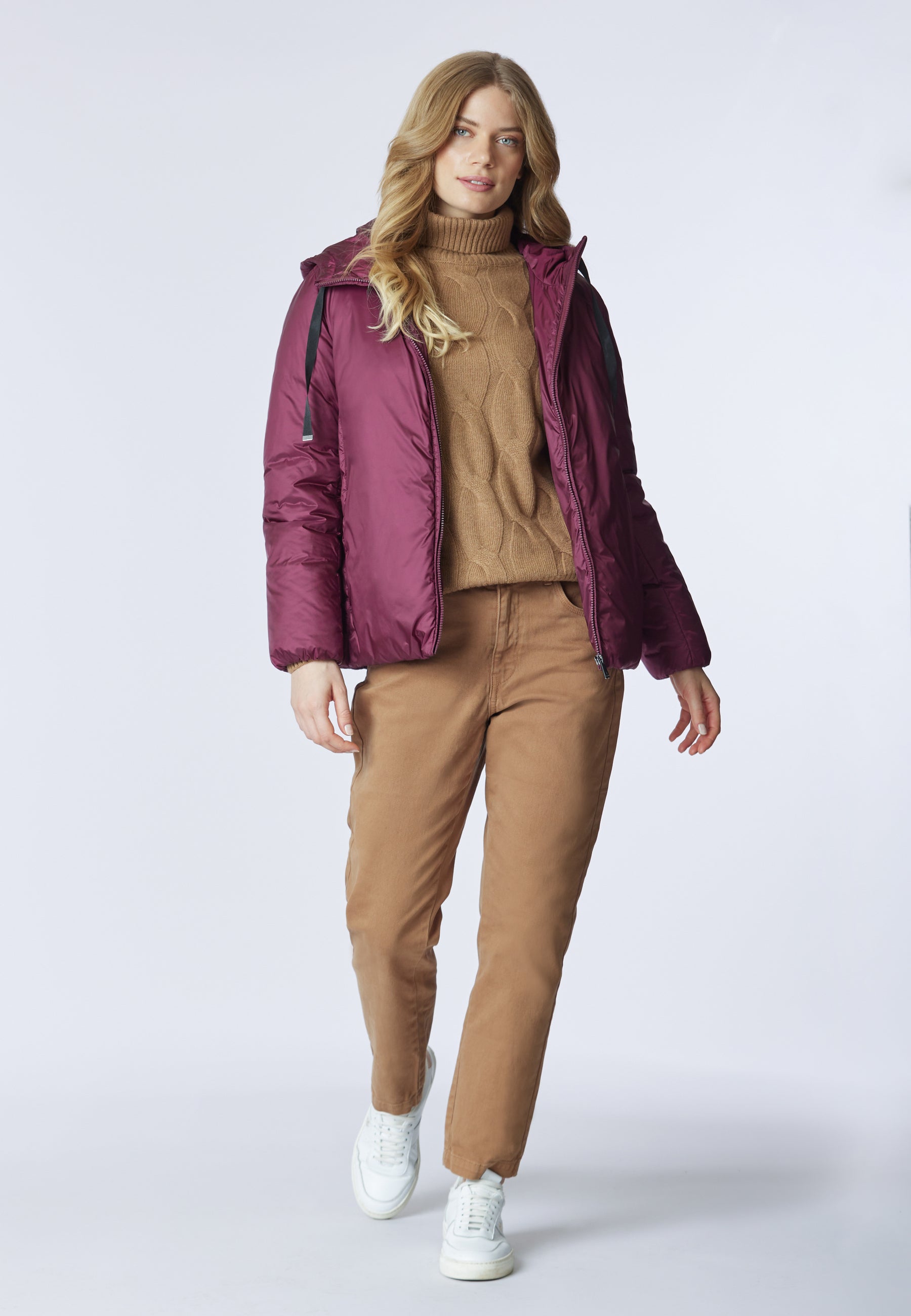 Giacca con cappuccio in nylon satin