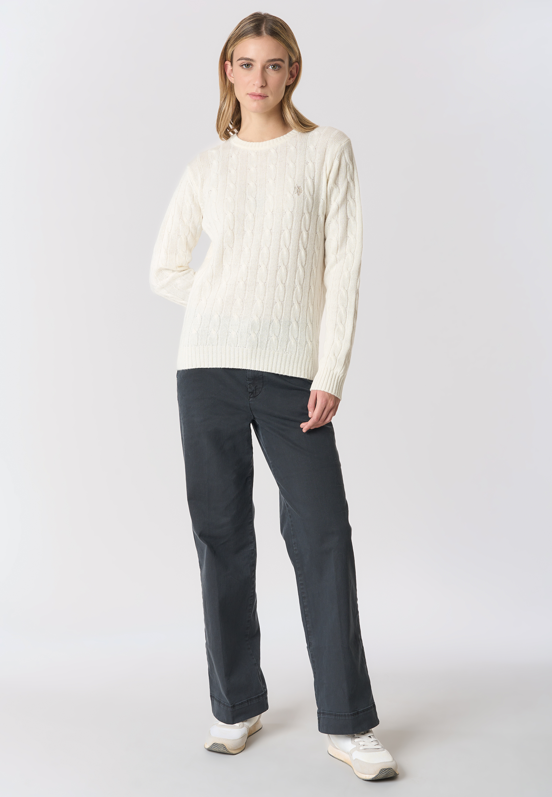 Maglia girocollo misto lana a treccia