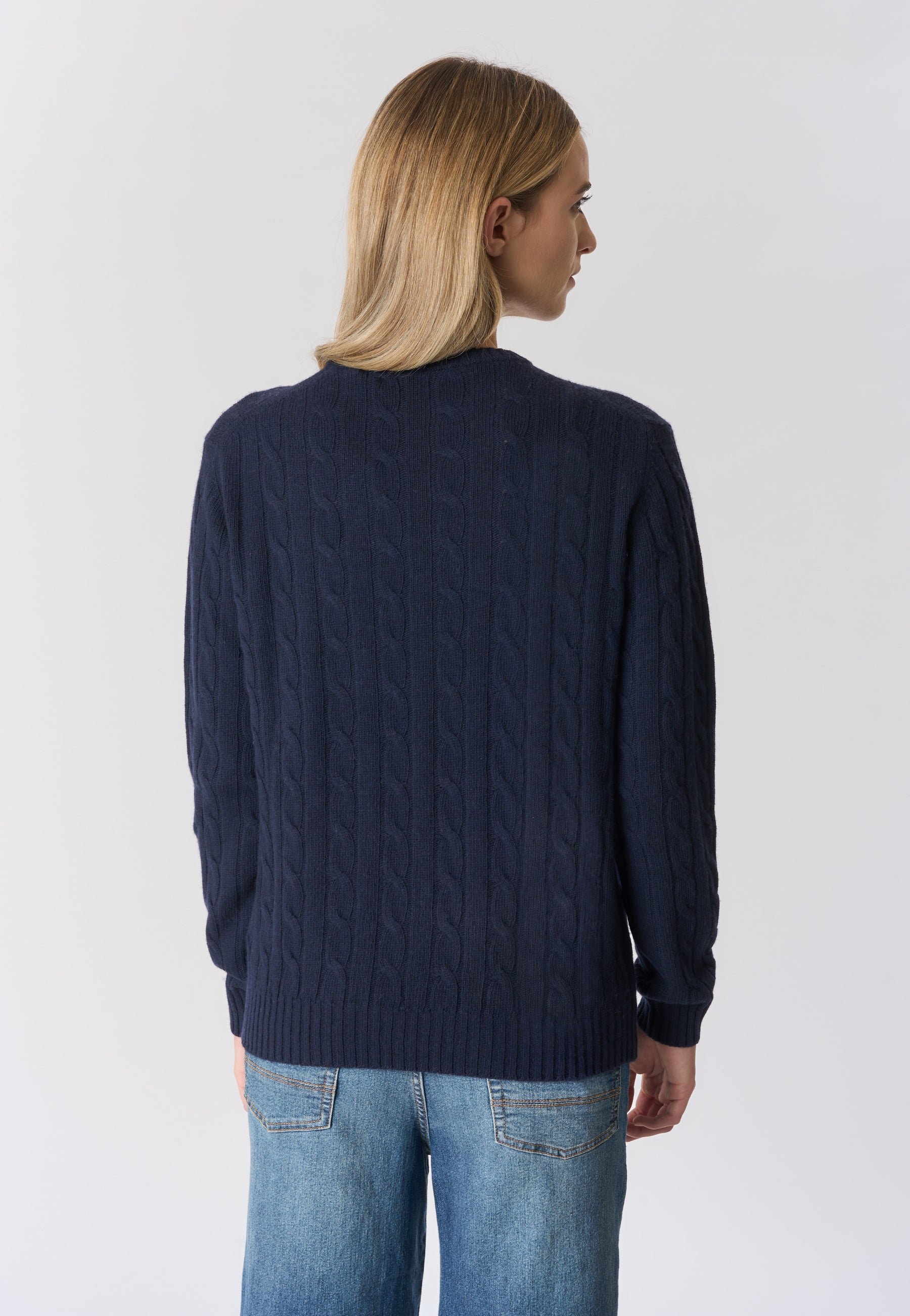 Maglia girocollo misto lana a treccia